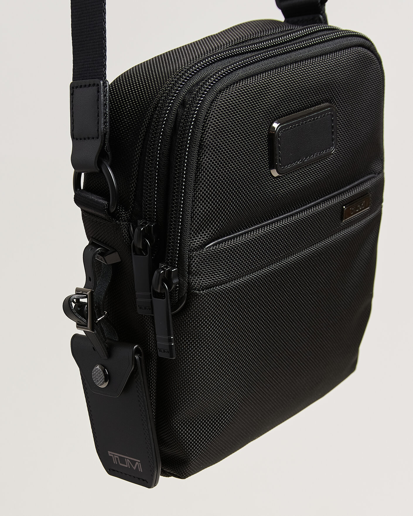 Heren | Tassen | TUMI | Alpha 4 Small Crossbody Bag Black