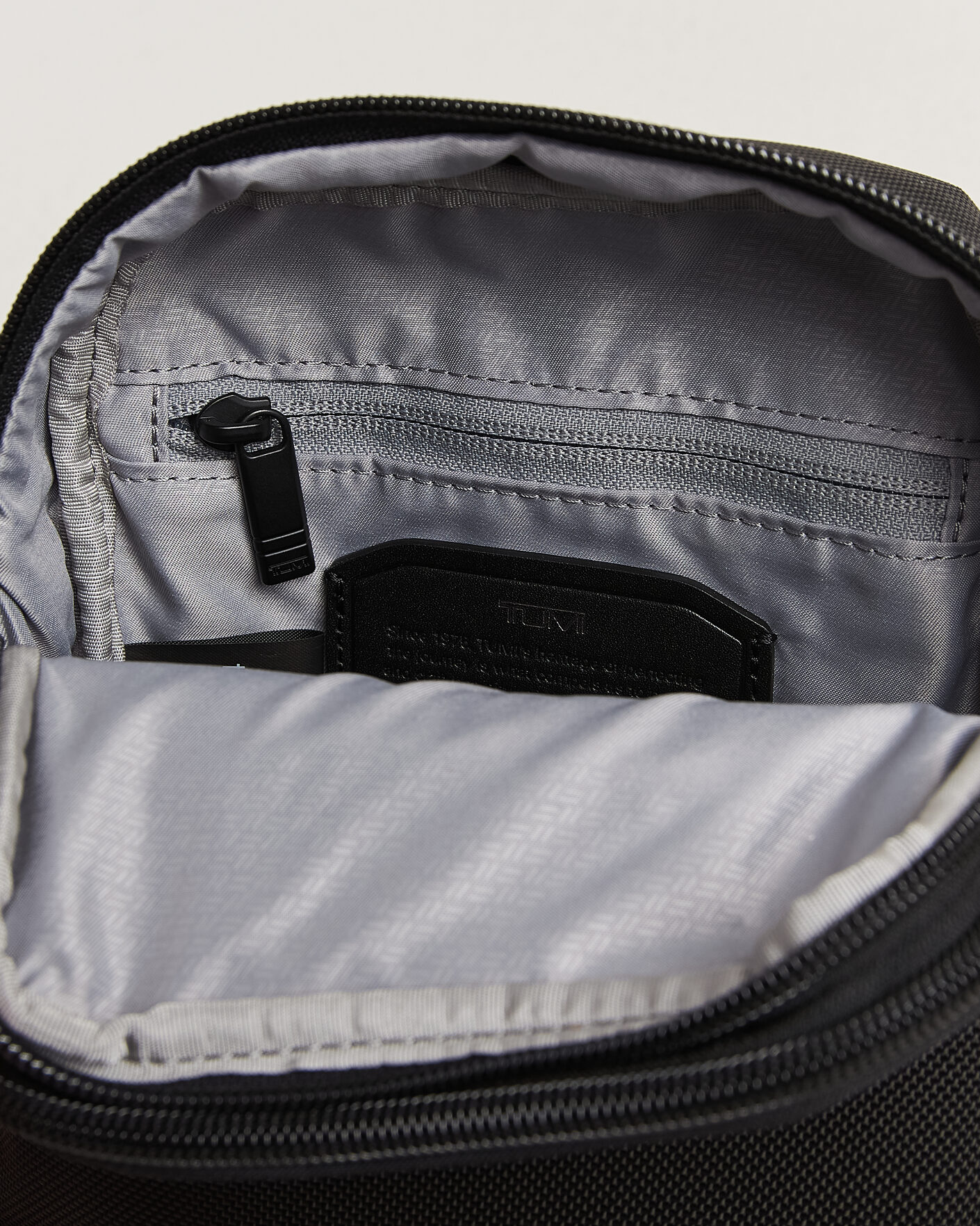 Heren | Tassen | TUMI | Alpha 4 Small Crossbody Bag Black