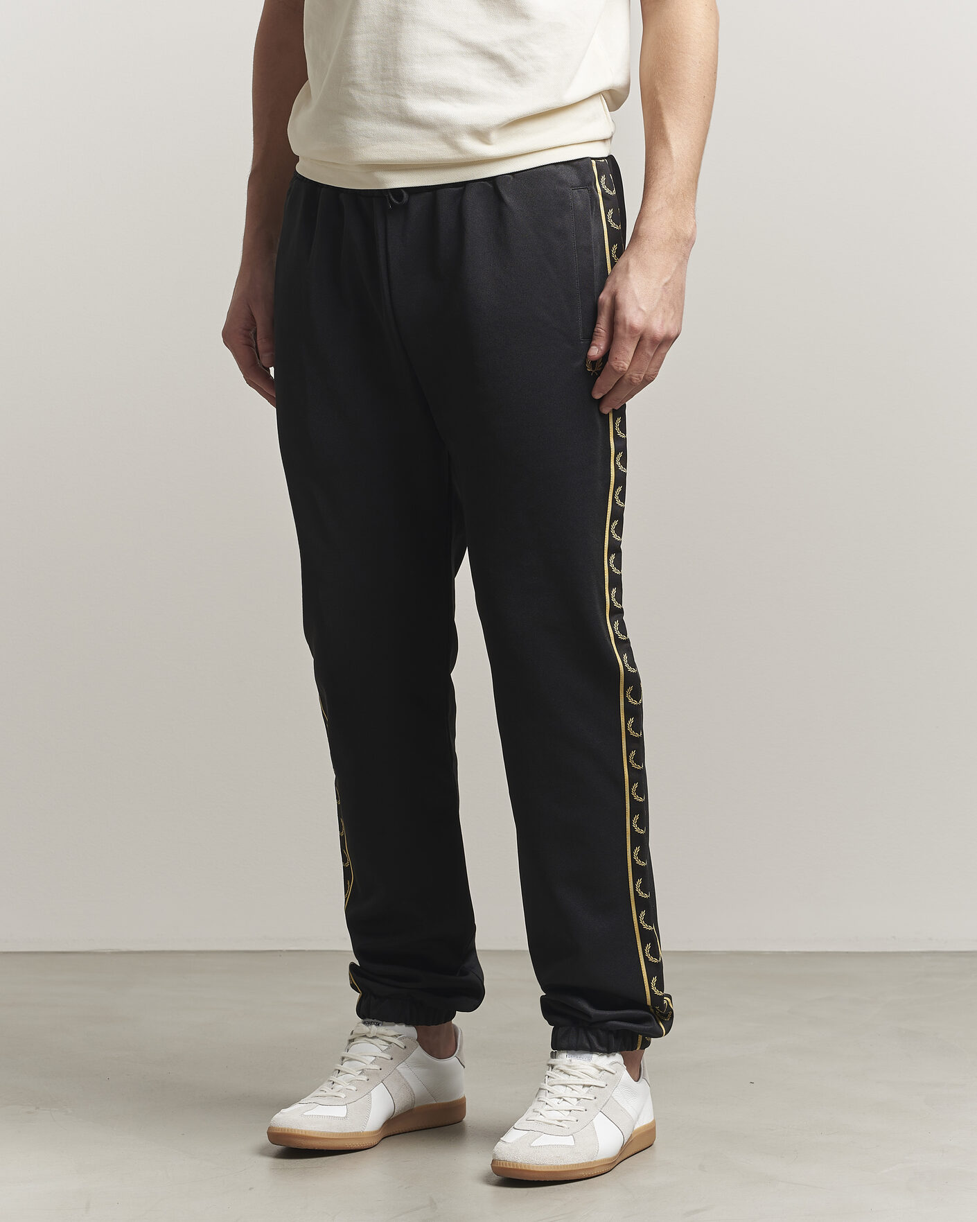 Heren | Broeken | Fred Perry | Taped Track Pants Black
