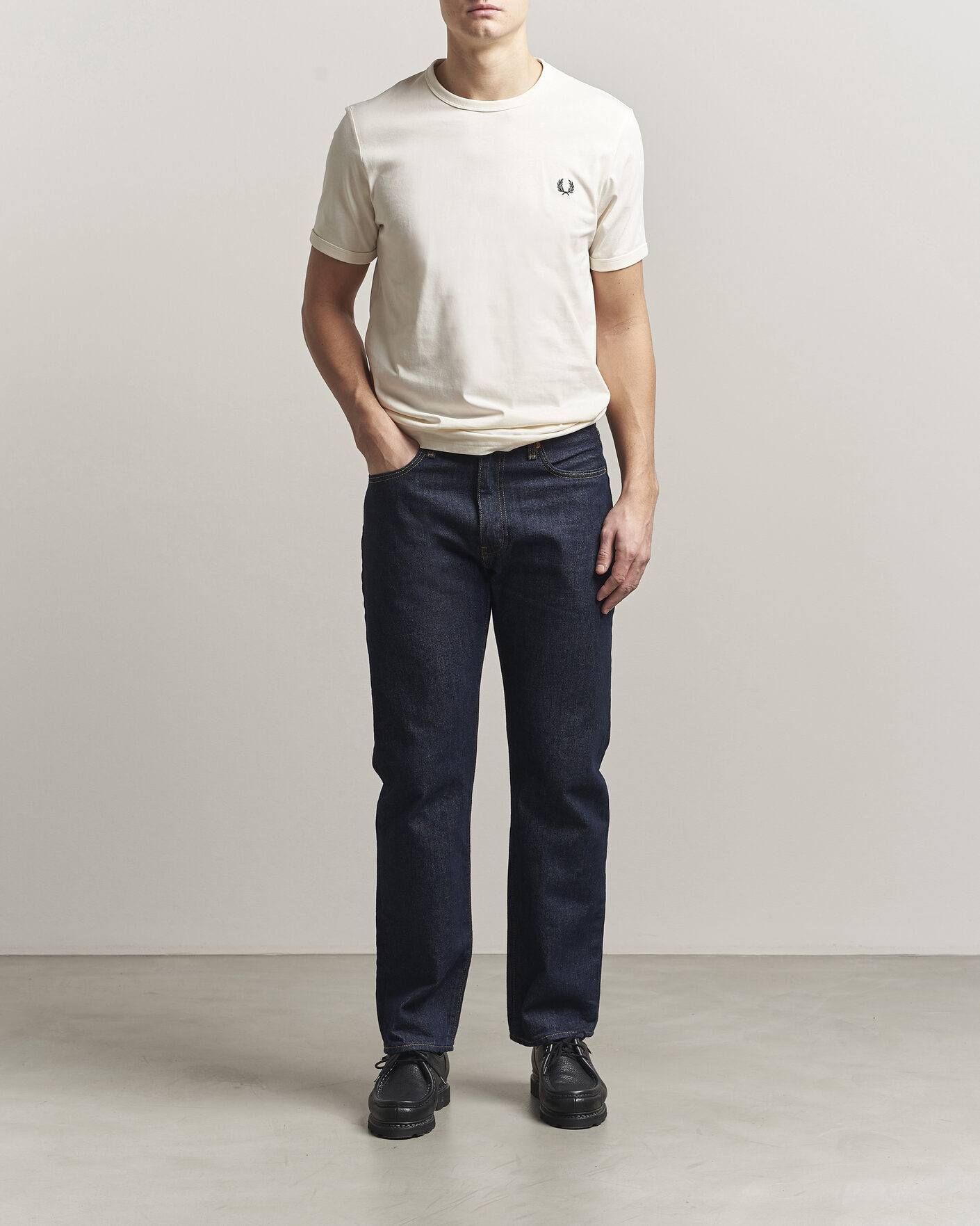 Heren | T-shirts | Fred Perry | Ringer T-Shirt Ecru