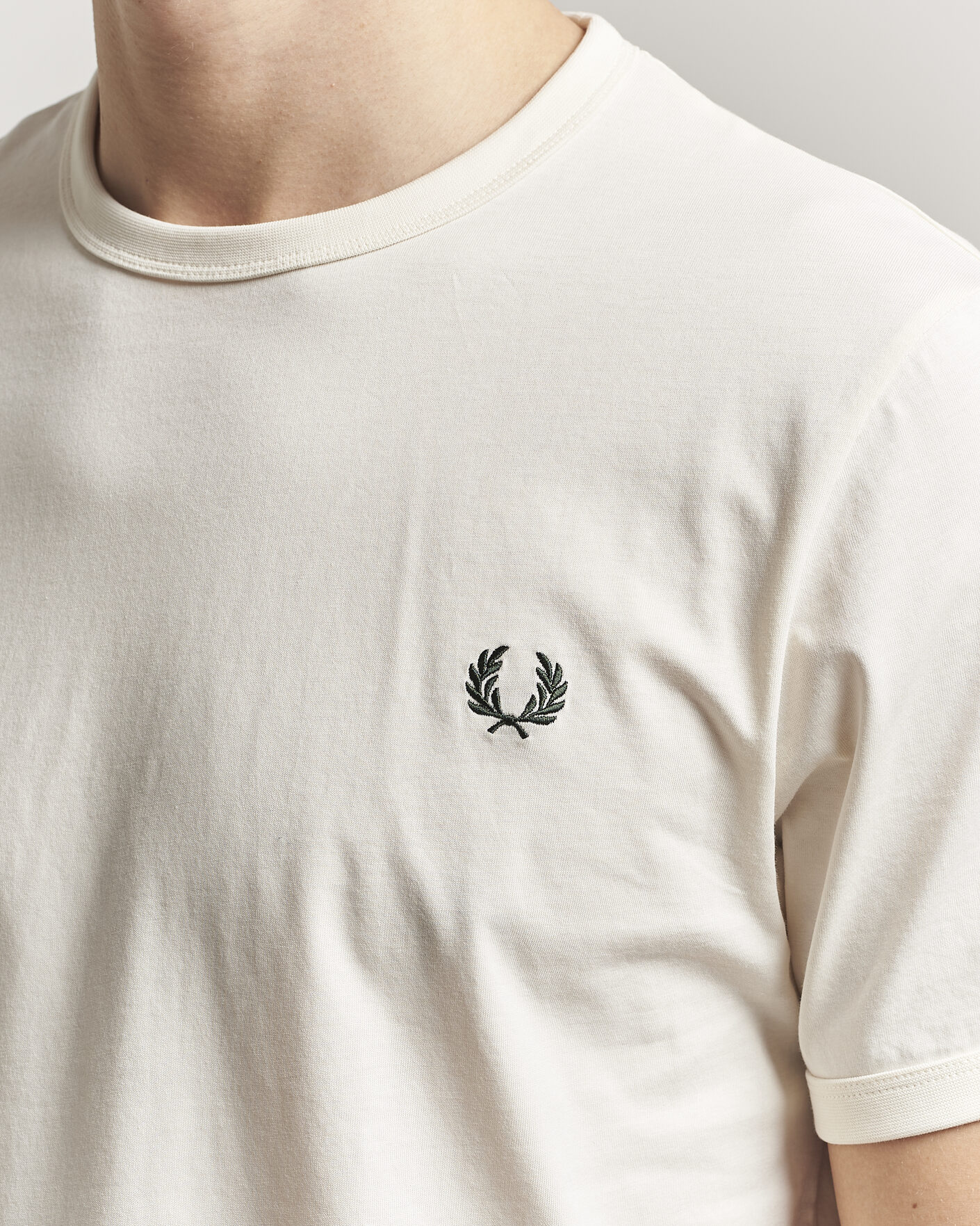 Heren | T-shirts | Fred Perry | Ringer T-Shirt Ecru