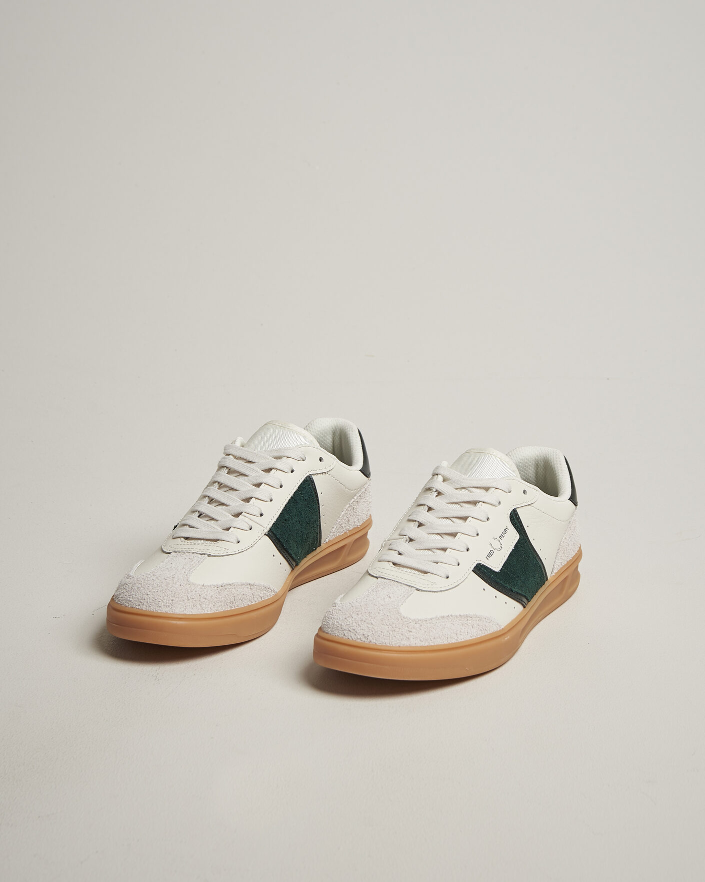 Heren | Sneakers | Fred Perry | B4 Leather/Suede Sneaker Light Ecru/Green