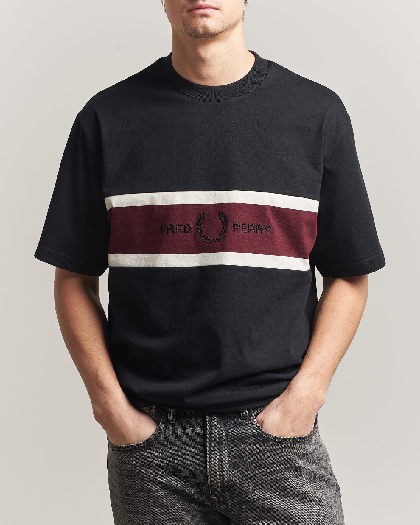 Heren | T-shirts | Fred Perry | Embroidered Paneled T-Shirt Black