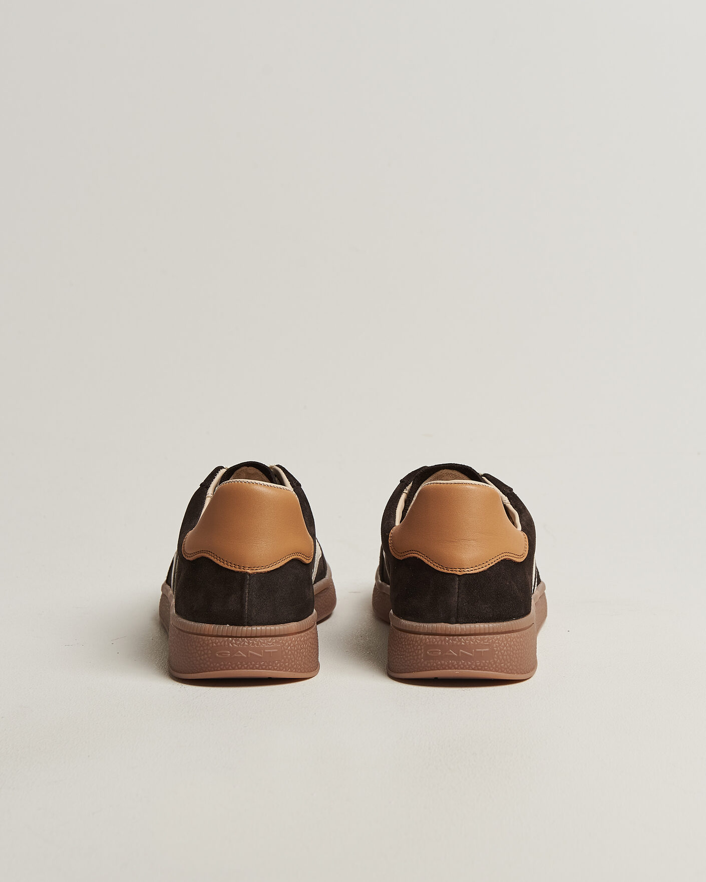 Heren | Sneakers | Gant | Cuzmo Suede Sneaker Dark Brown/White