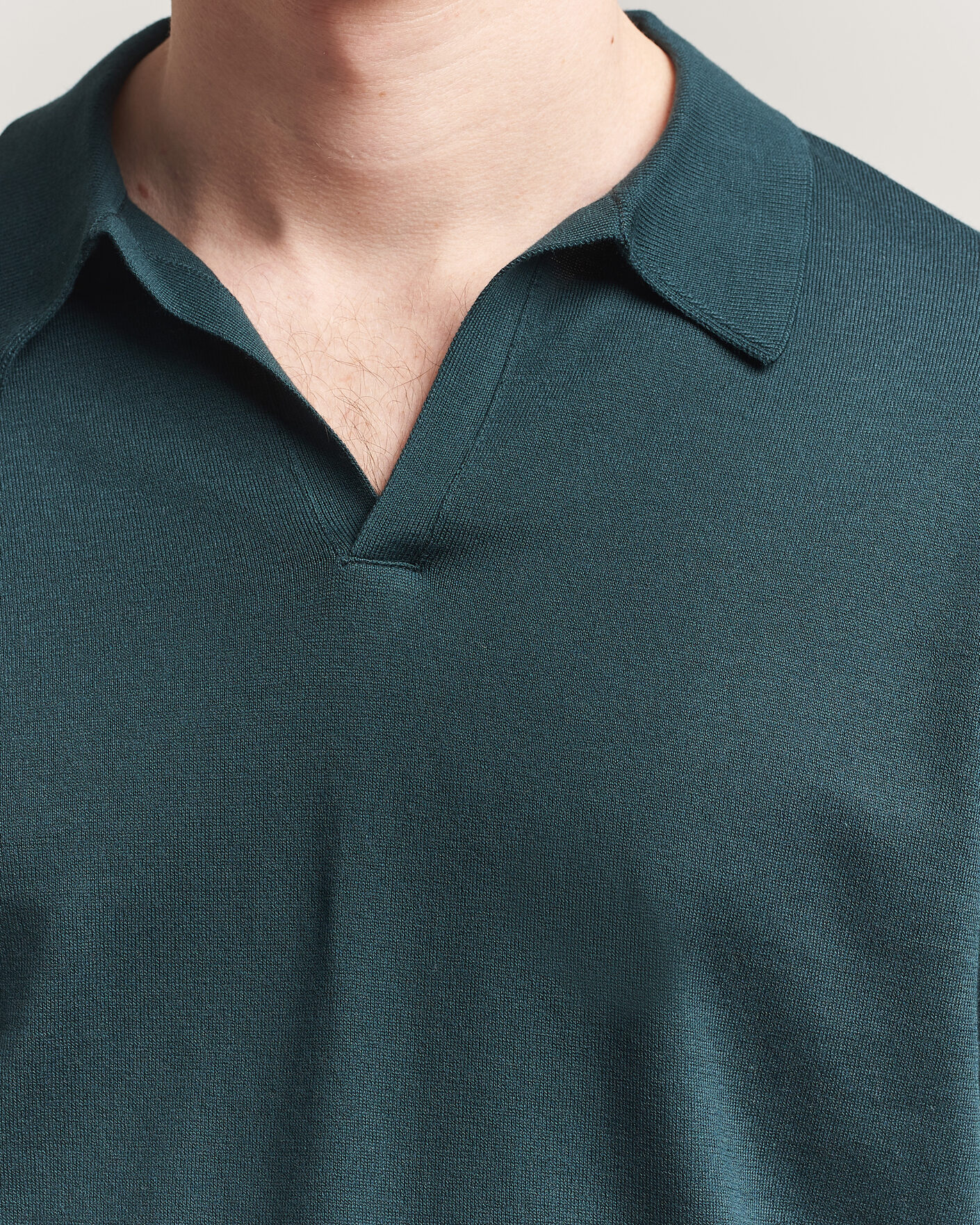 Heren | Polo's | John Smedley | Noah Open Collar Sea Island Polo Rainforest