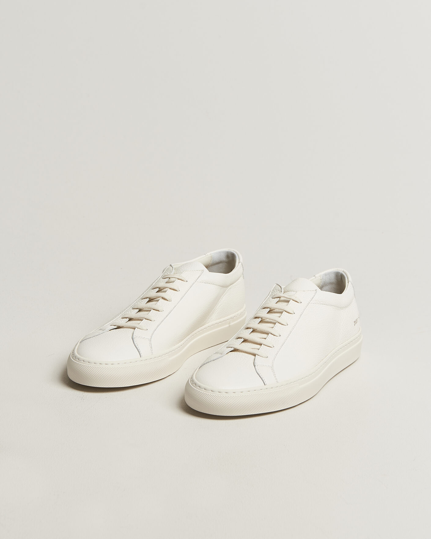 Heren | Sneakers | Common Projects | Original Achilles Grained Leather Sneaker Off White