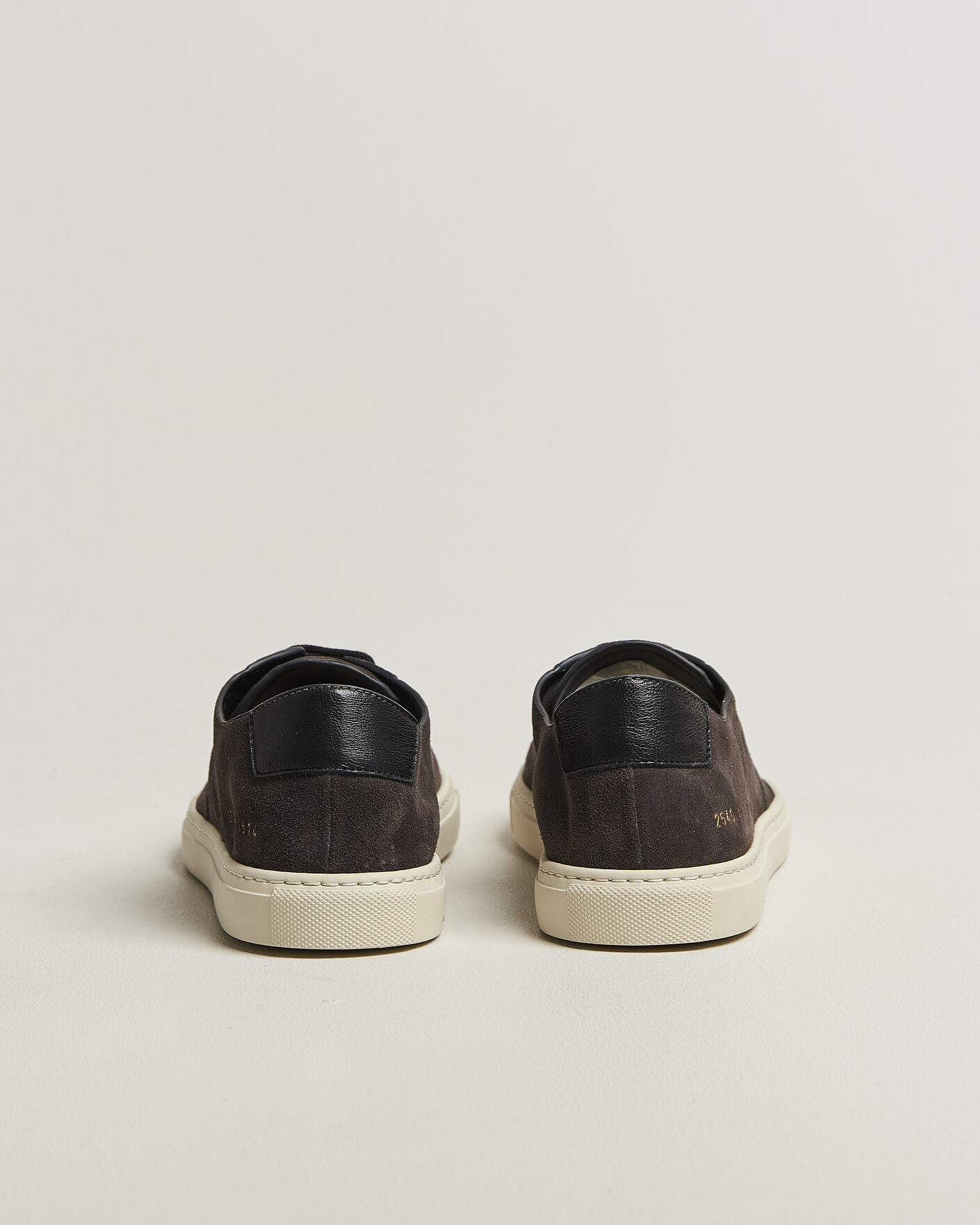 Heren | Sneakers | Common Projects | BBall Slim Deconstructed Suede Sneaker Off Black
