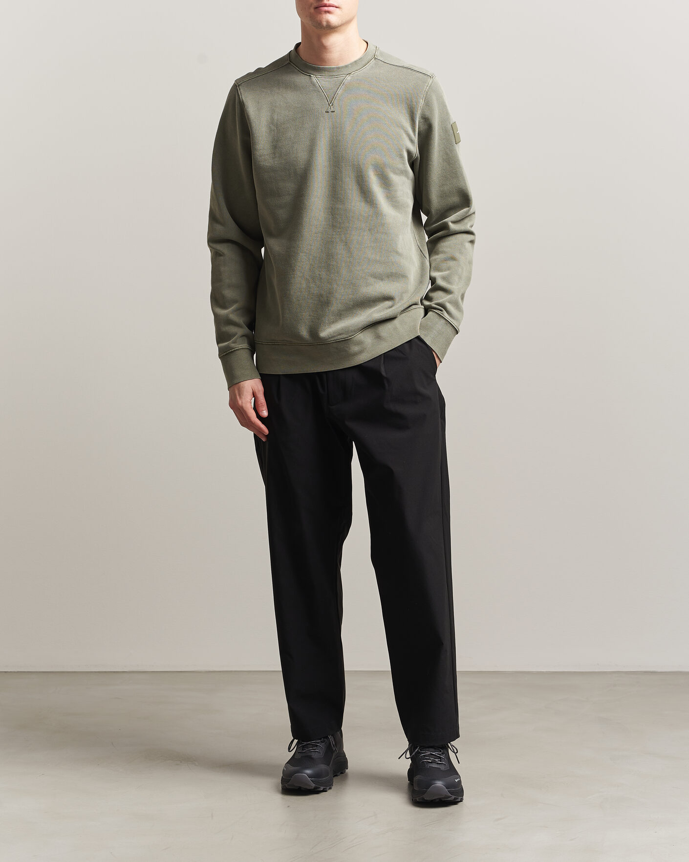 Heren | Truien | Sail Racing | Wind Pigment Dyed Sweatshirt Mud Green