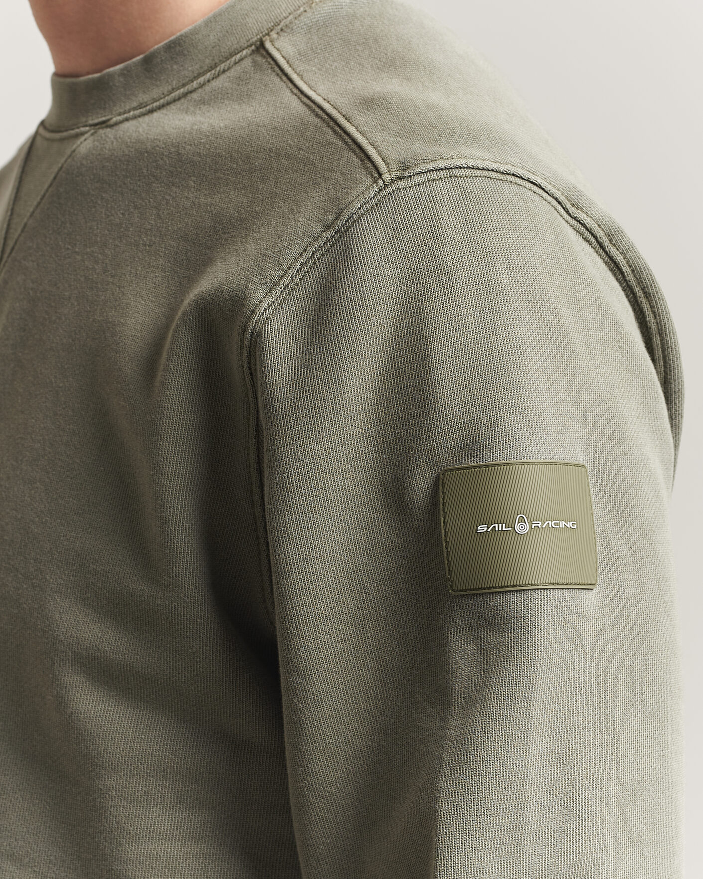 Heren | Truien | Sail Racing | Wind Pigment Dyed Sweatshirt Mud Green