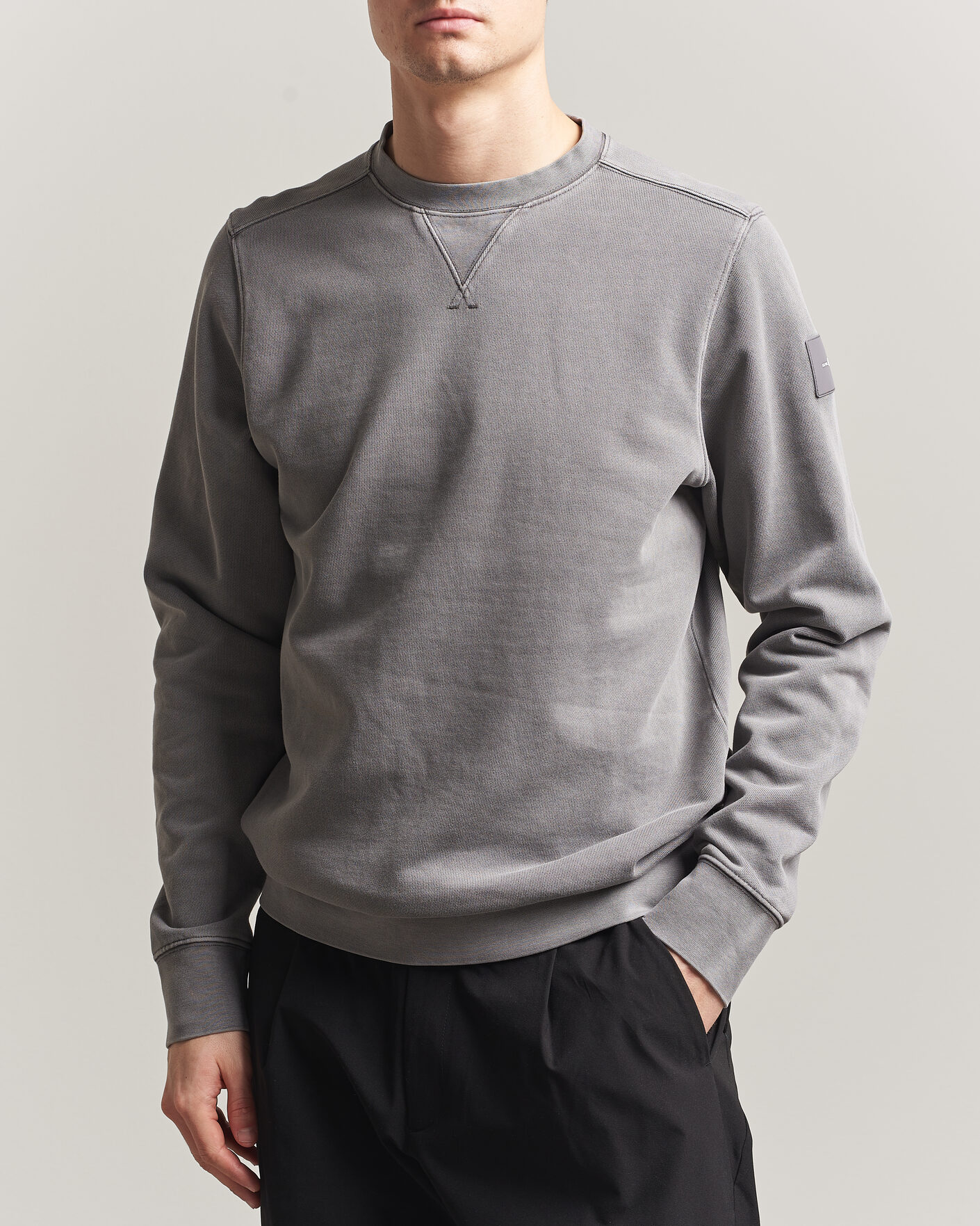 Heren | Truien | Sail Racing | Wind Pigment Dyed Sweatshirt Frost Grey