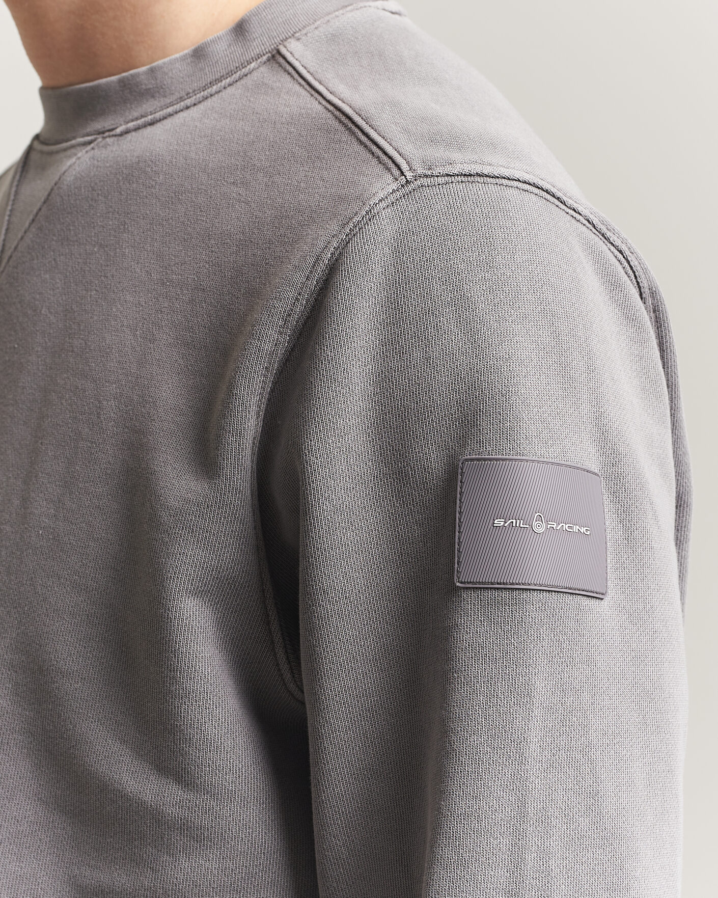 Heren | Truien | Sail Racing | Wind Pigment Dyed Sweatshirt Frost Grey