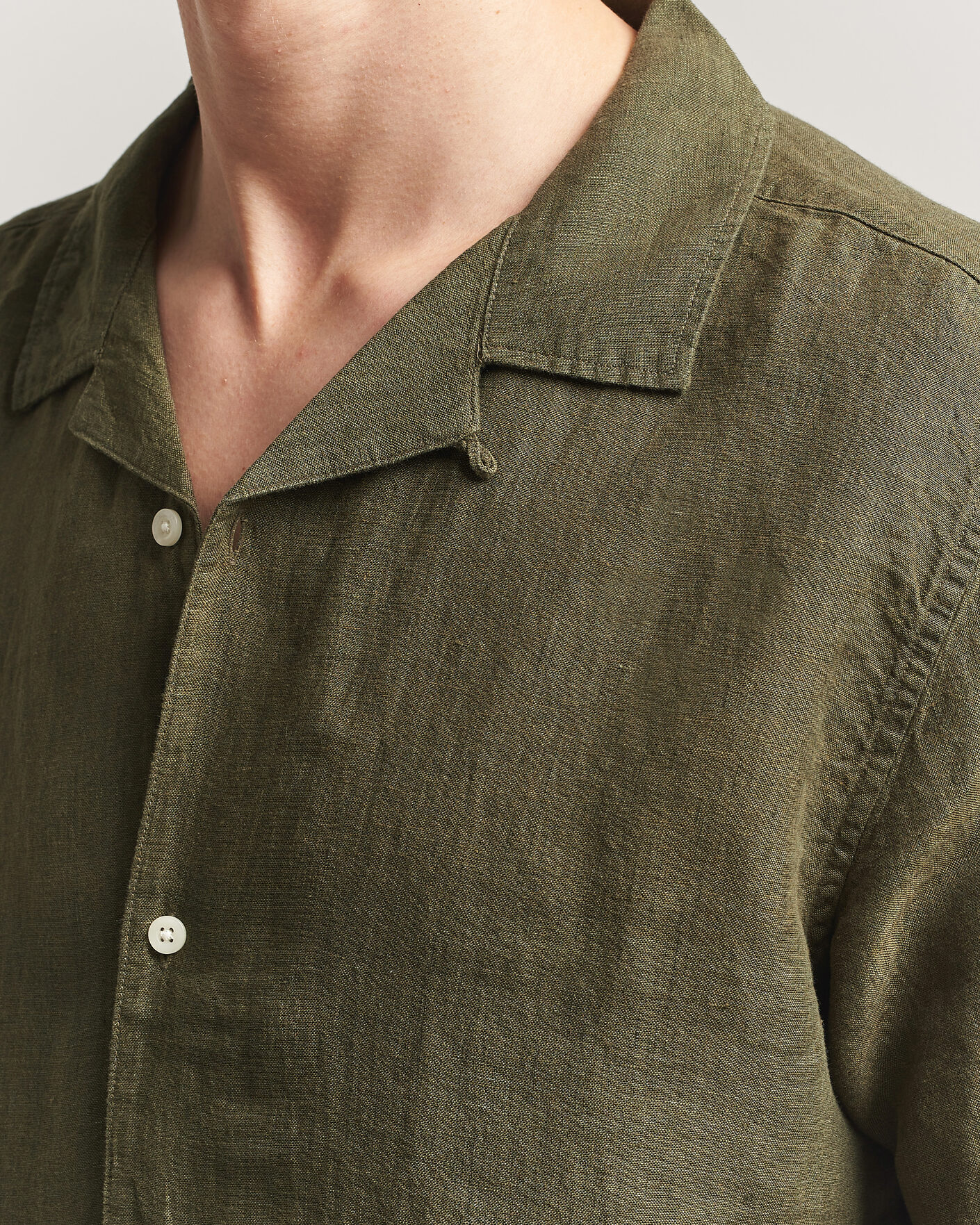 Heren | Overhemden | KnowledgeCotton Apparel | Short Sleeve Linen Resort Shirt Burnt Olive