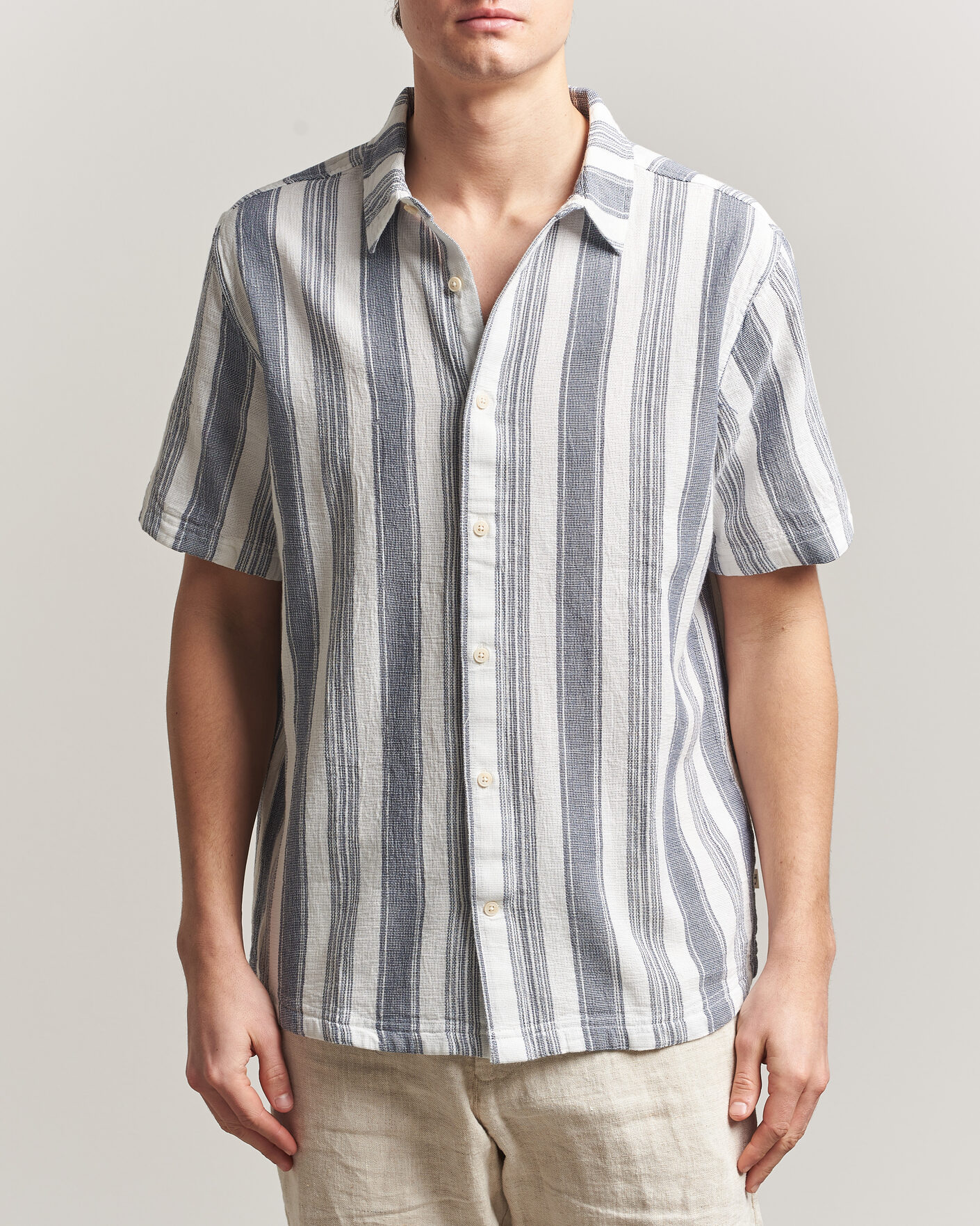 Heren | Overhemden | KnowledgeCotton Apparel | Box Short Sleeve Stripe Shirt Blue Stripe