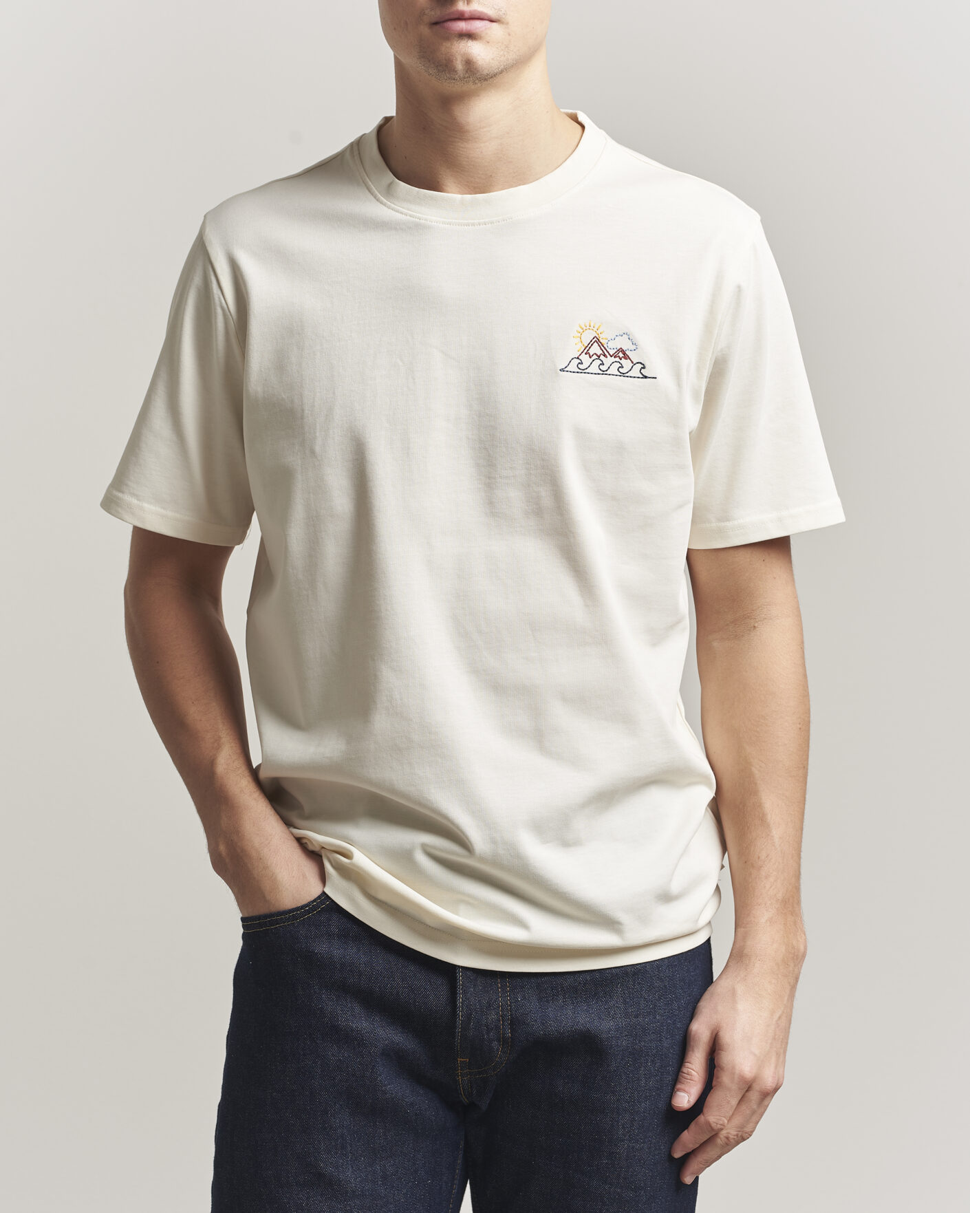 Heren | T-shirts | KnowledgeCotton Apparel | Chest Print T-Shirt Egret