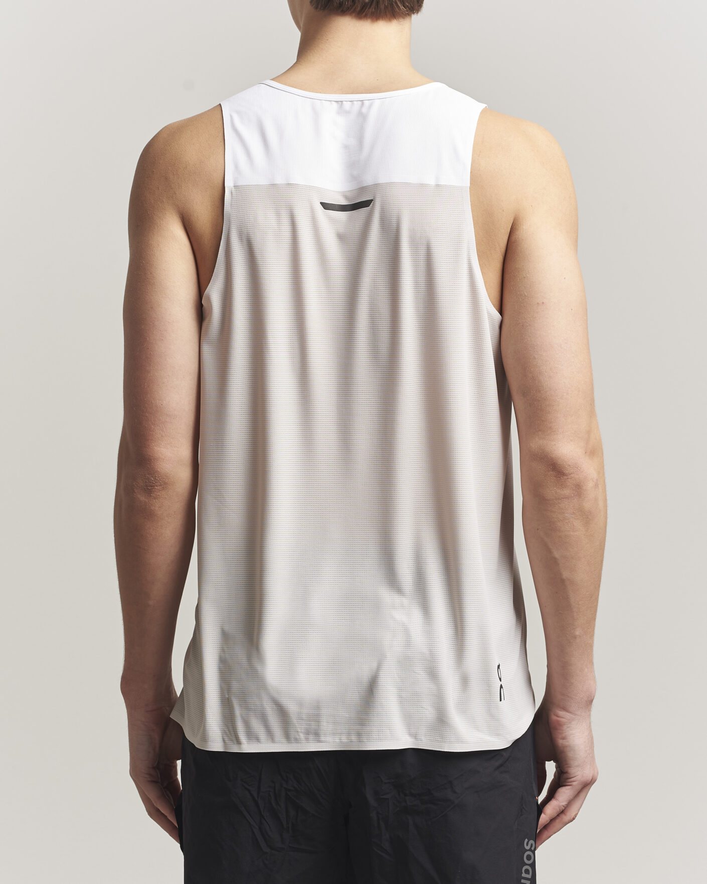 Heren | T-shirts | On | Performance Tank  White/Silver