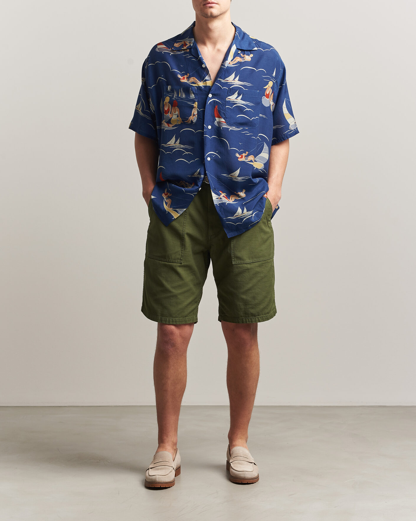 Heren | Korte broek | BEAMS PLUS | MIL Utility Sateen Shorts Olive