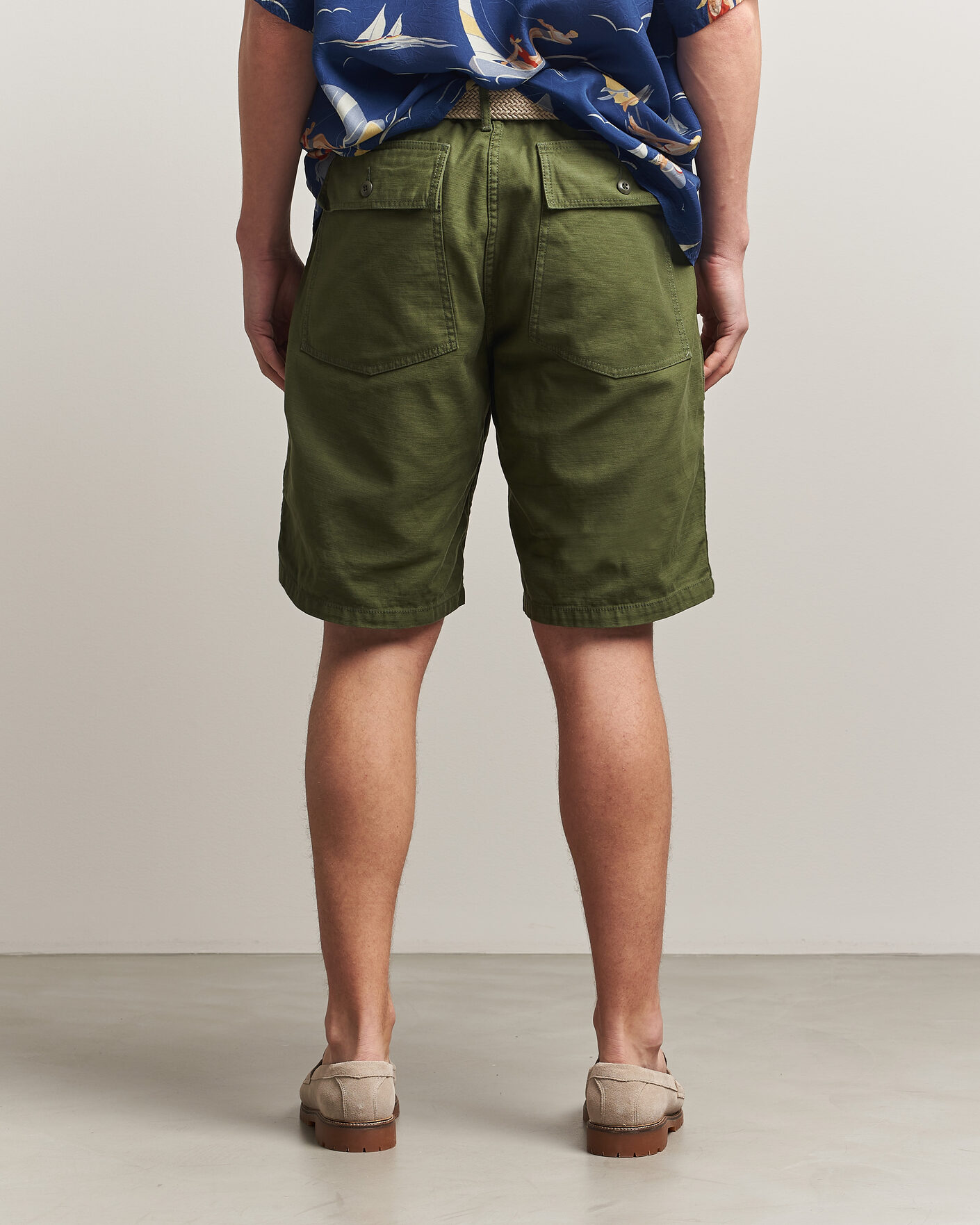 Heren | Korte broek | BEAMS PLUS | MIL Utility Sateen Shorts Olive