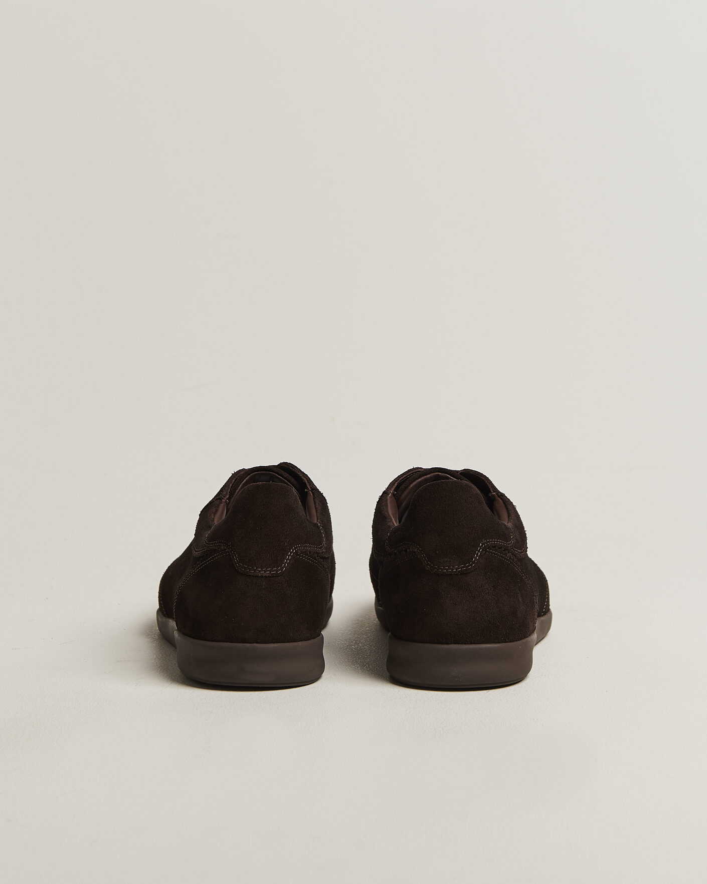 Heren | Sneakers | Loake Shoemakers | Mayfair Suede Dress Sneaker Dark Brown