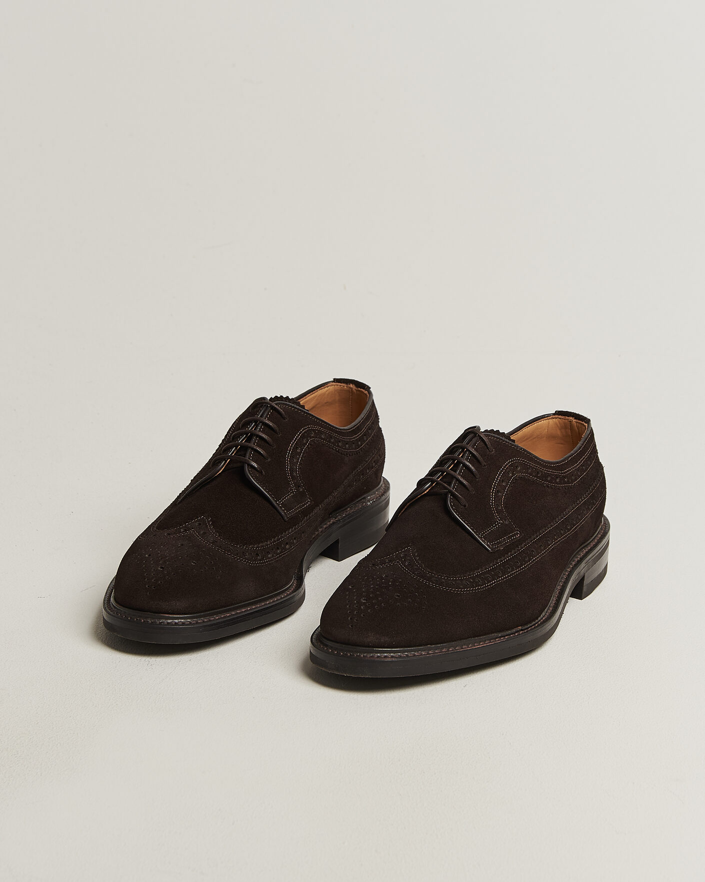 Heren | Derby schoenen | Loake Shoemakers | Sovereign Longwing Suede Derby Dark Brown