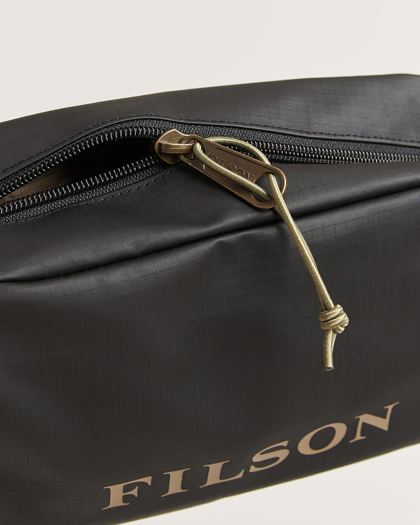 Heren | Tassen | Filson | All Weather Travel Pack Black