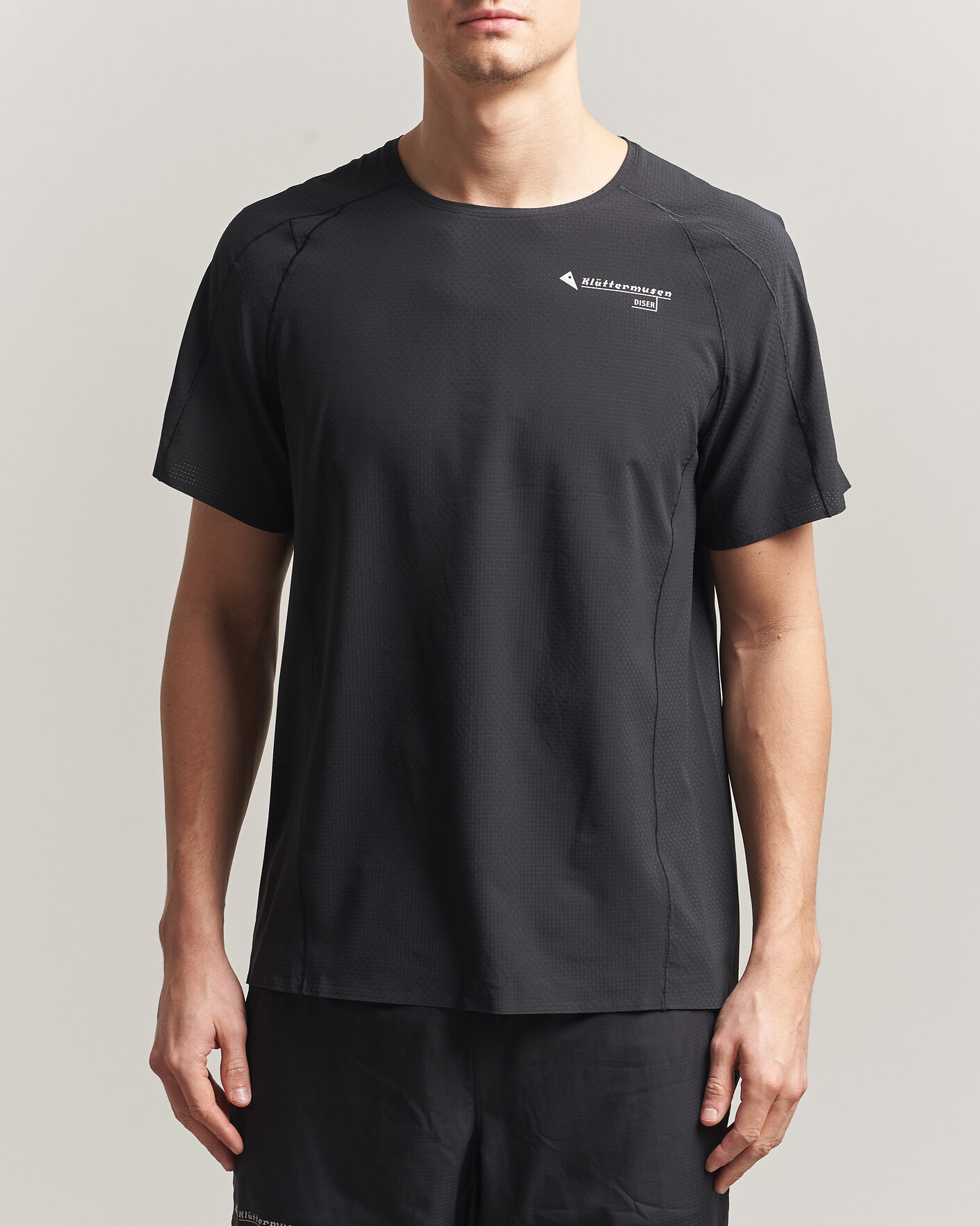 Heren | T-shirts | Klättermusen | Diser Lightweight T-Shirt Black