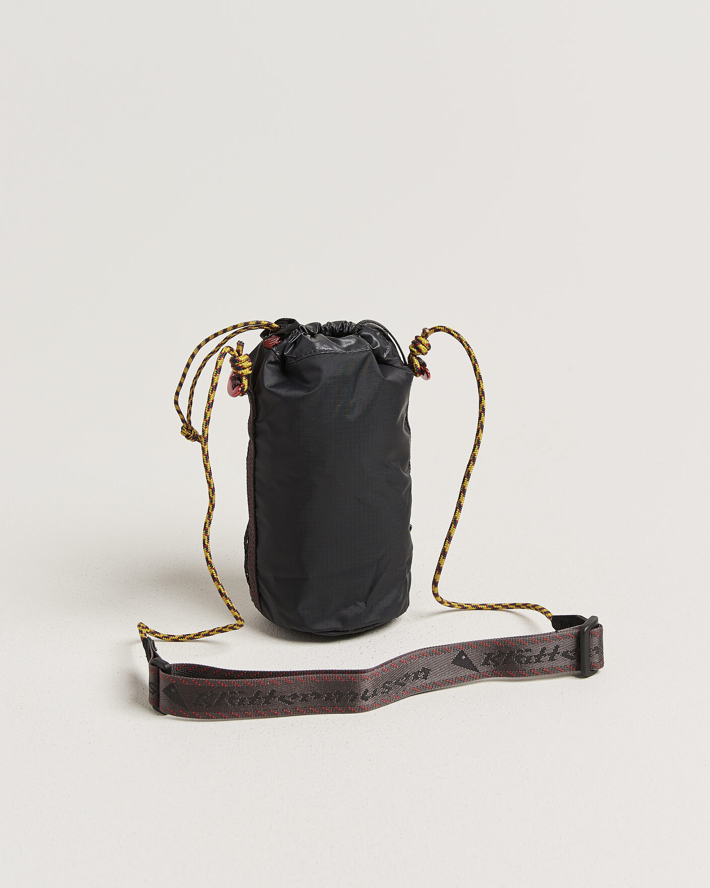 Heren | Tassen | Klättermusen | Algir Bottle Holder Bag Raven