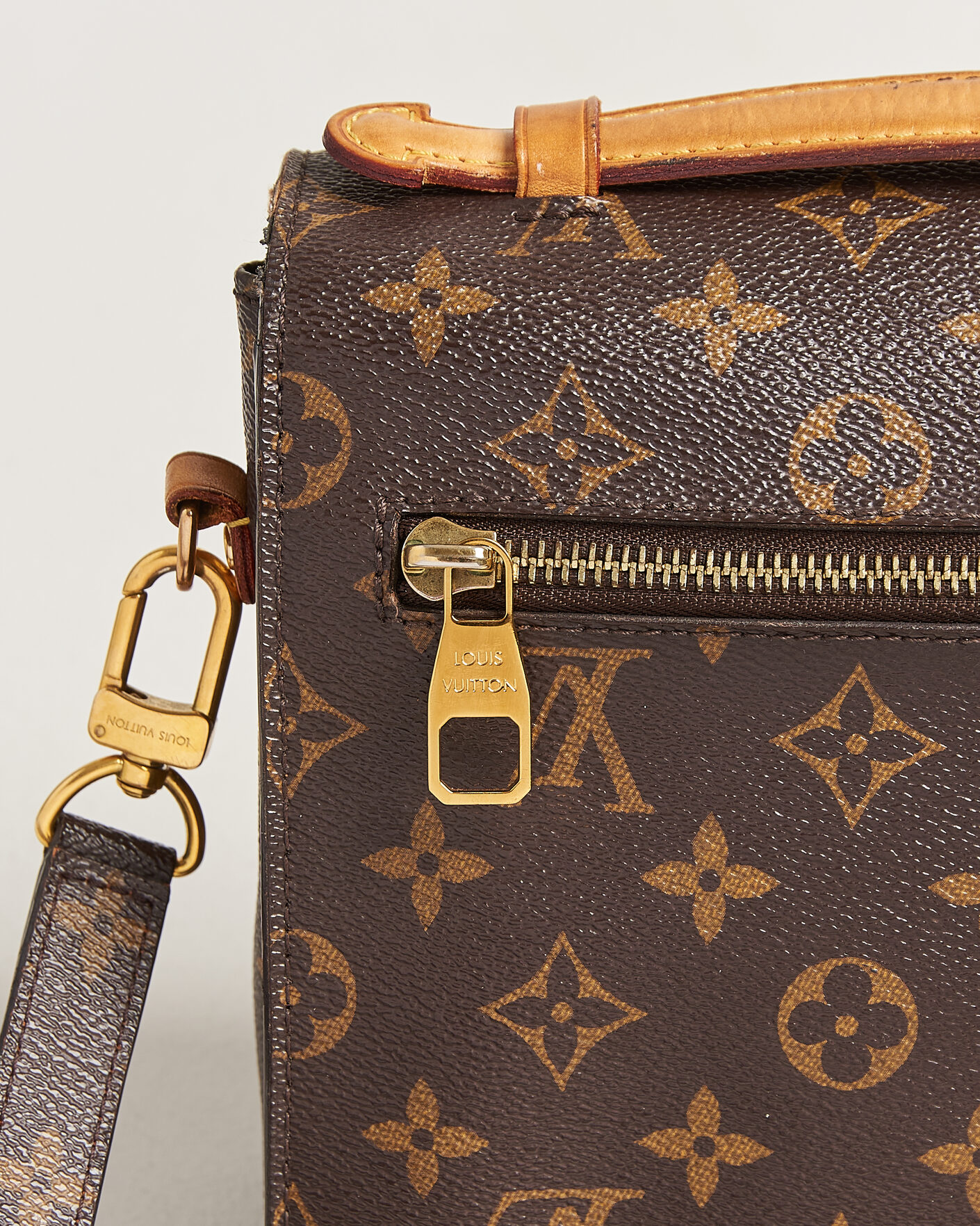Heren | Pre-Owned & Vintage Bags | Louis Vuitton Pre-Owned | Pochette Métis Monogram