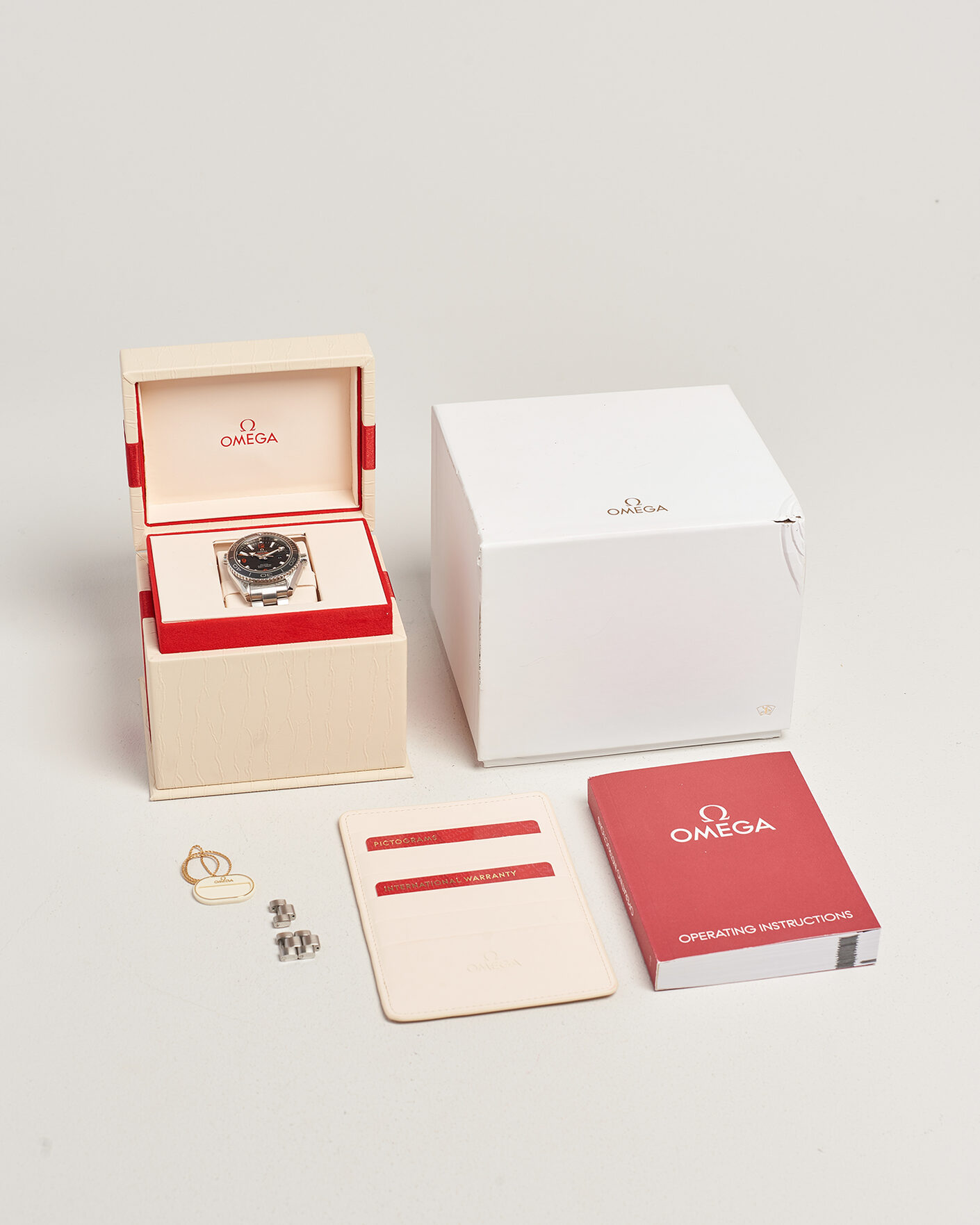 Heren | Pre-Owned & Vintage Watches | Omega Pre-Owned | Seamaster Planet Ocean 600M 