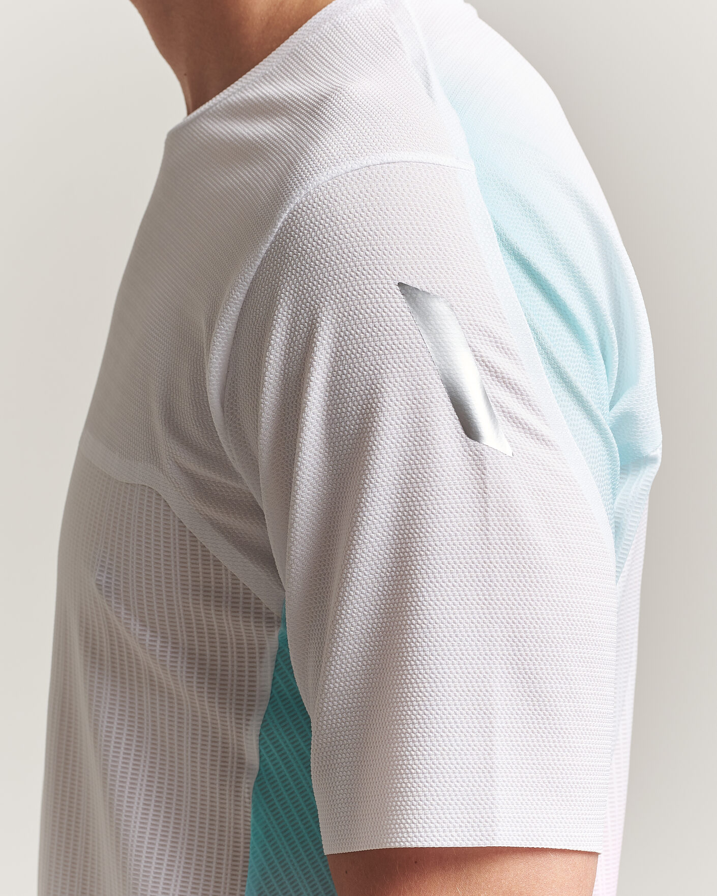 Heren | T-shirts | SOAR Running | Hot Weather Tee White/Blue