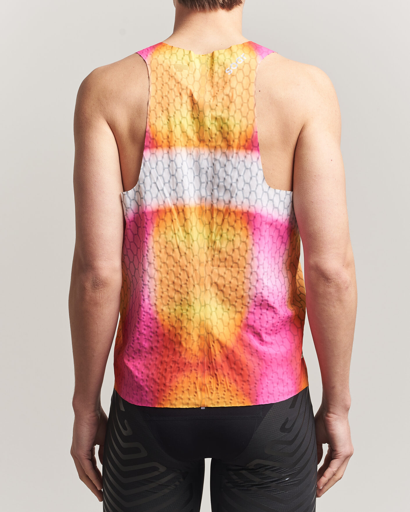 Heren | T-shirts | SOAR Running | Graphene Race Vest Red/Orange