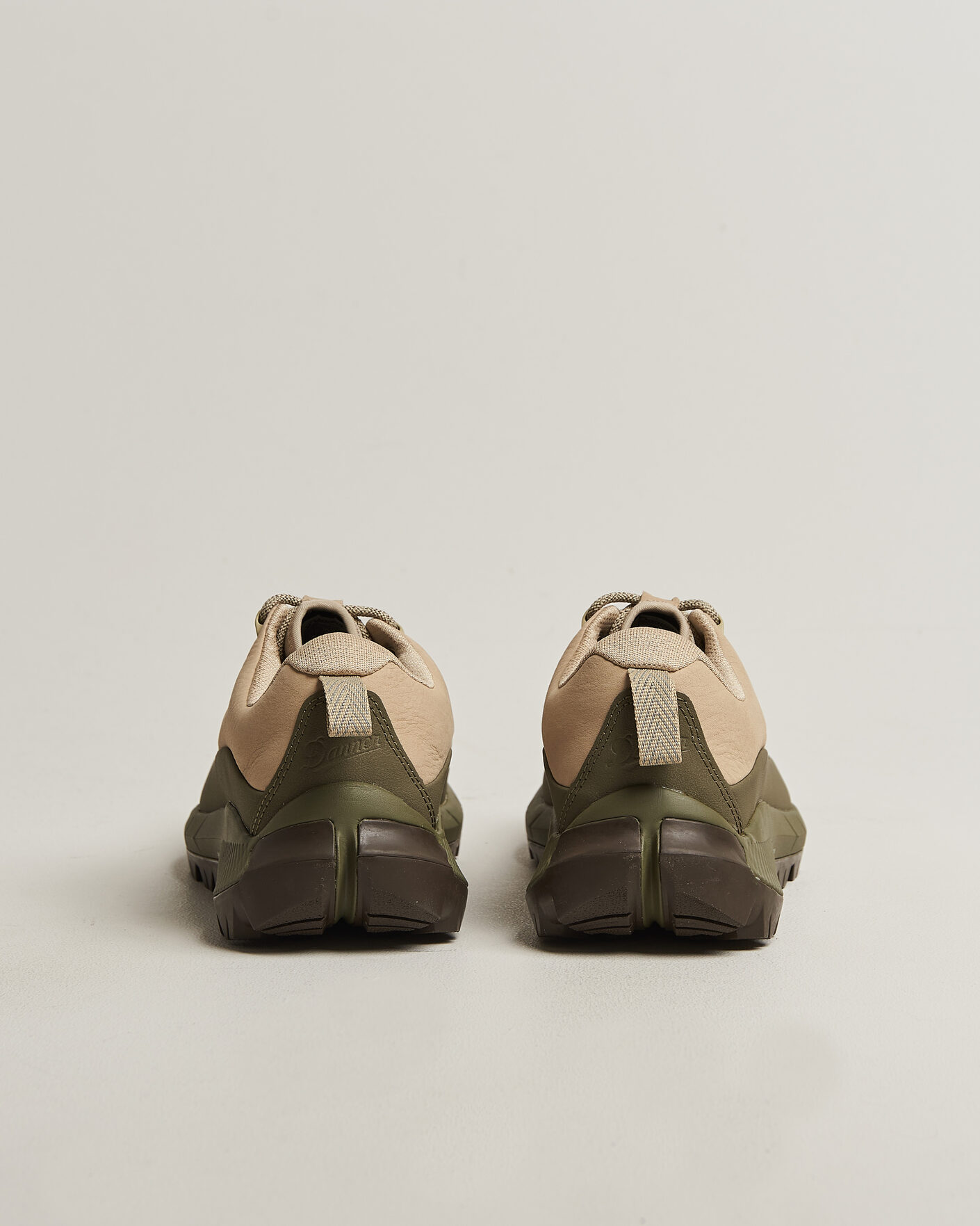Heren | Wandel schoenen | Danner | MTN45 Nubuck Trail Shoe Beige/Green