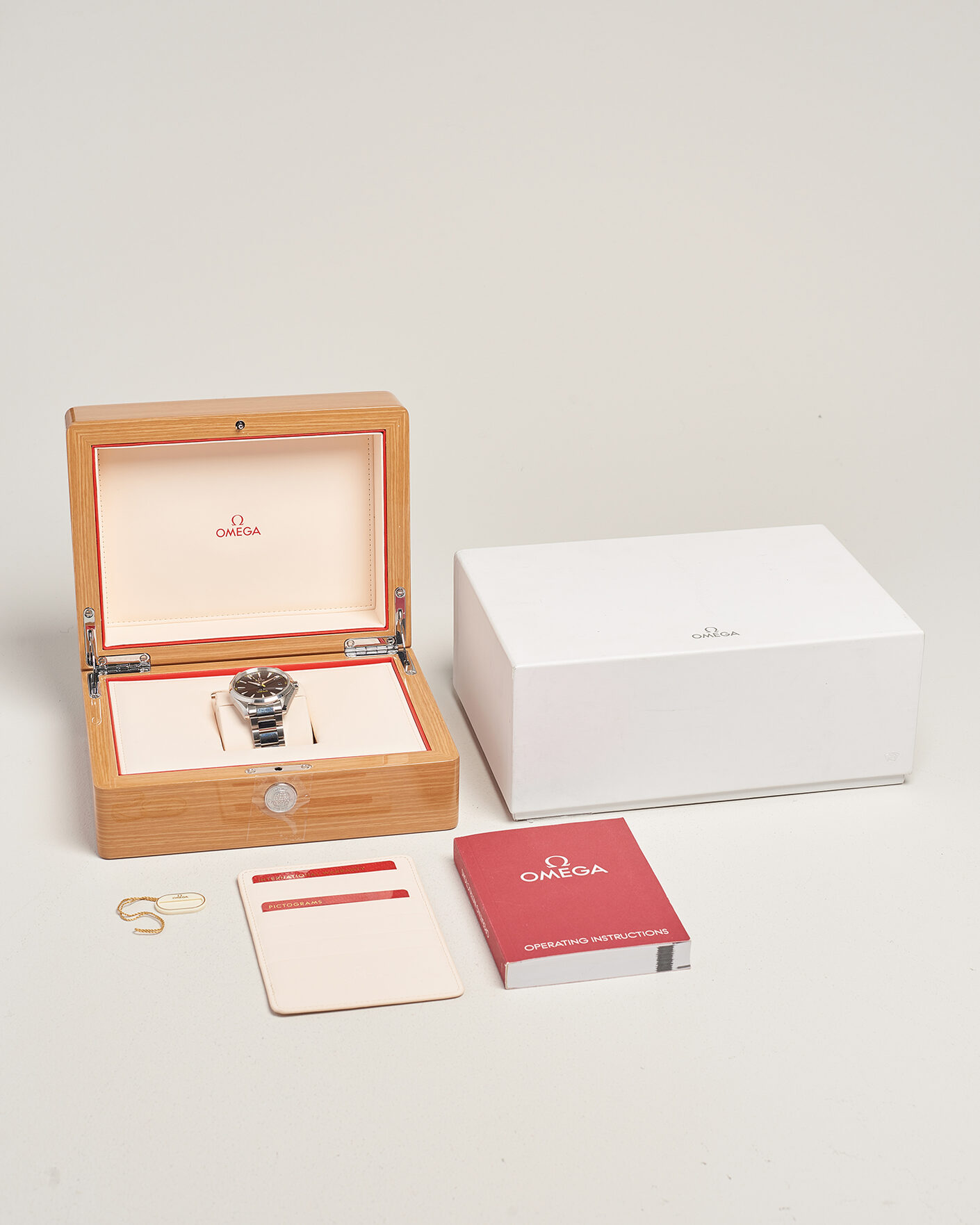 Heren | Pre-Owned & Vintage Watches | Omega Pre-Owned | Seamaster Aqua Terra 15.000 Gauss 