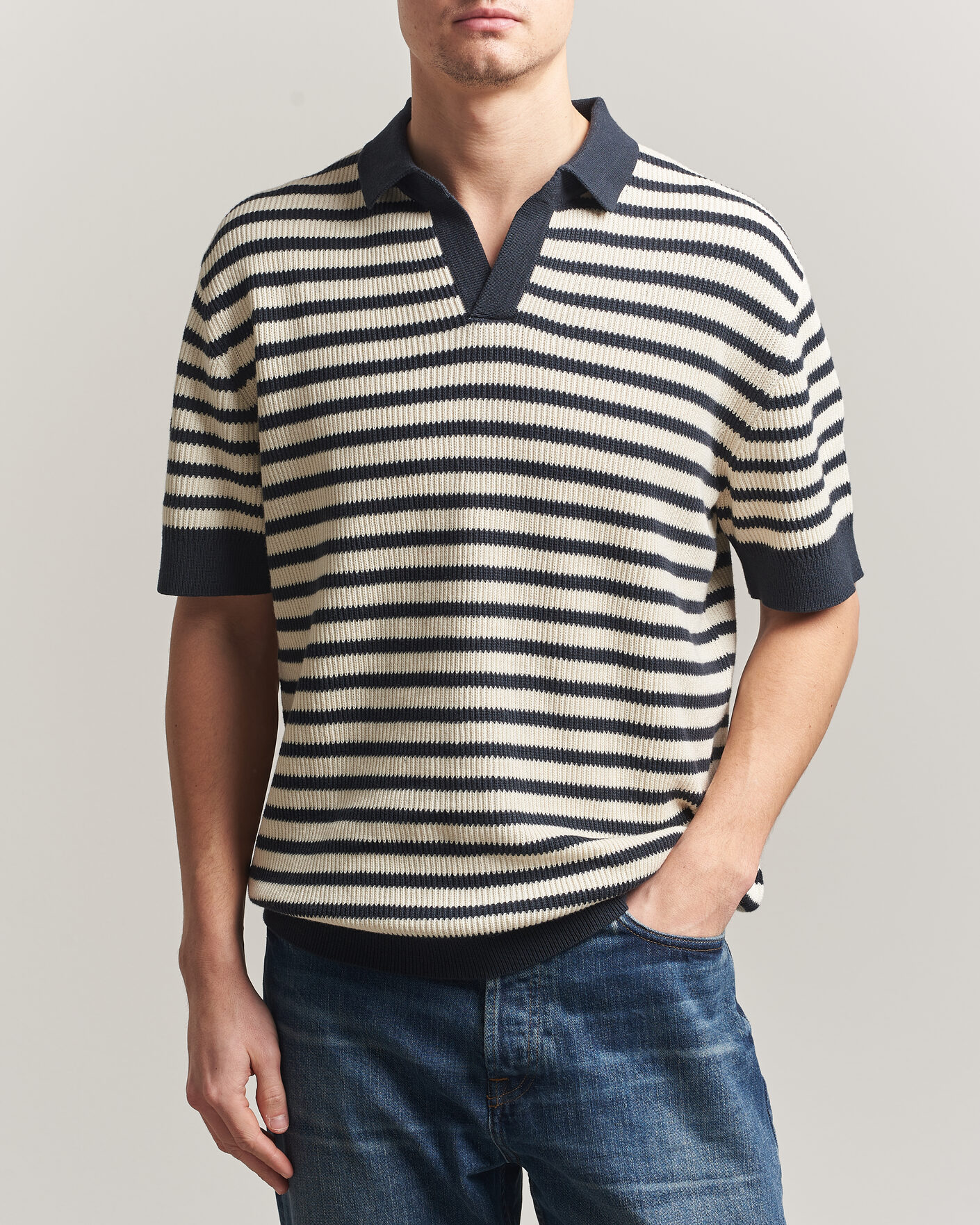 Heren | Polo's | A Day's March | Jeremy Striped Knitted Polo Off White/Navy