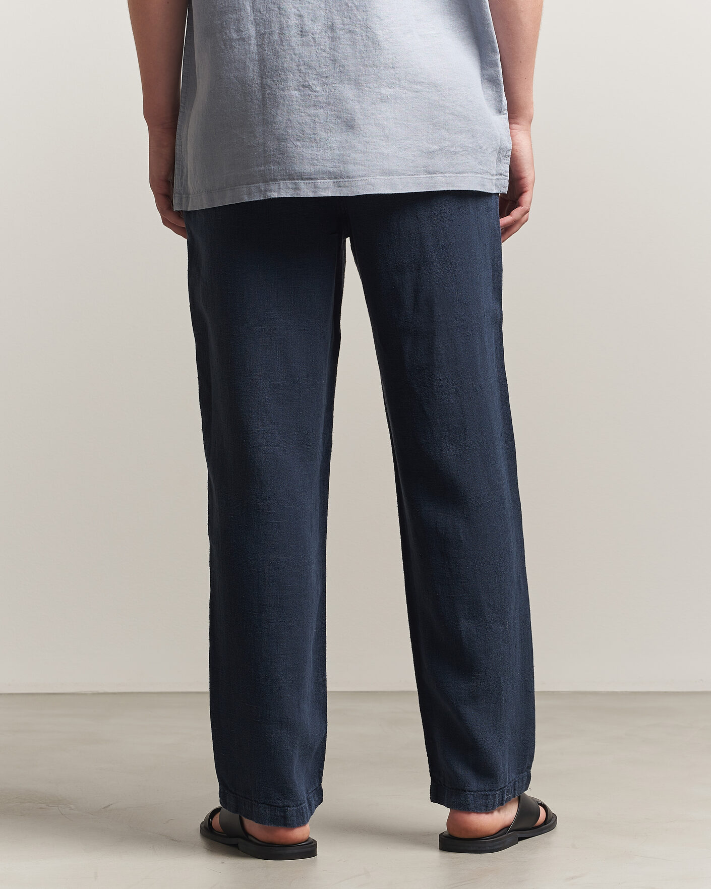 Heren | Broeken | A Day's March | Redwood Linen Trousers Navy