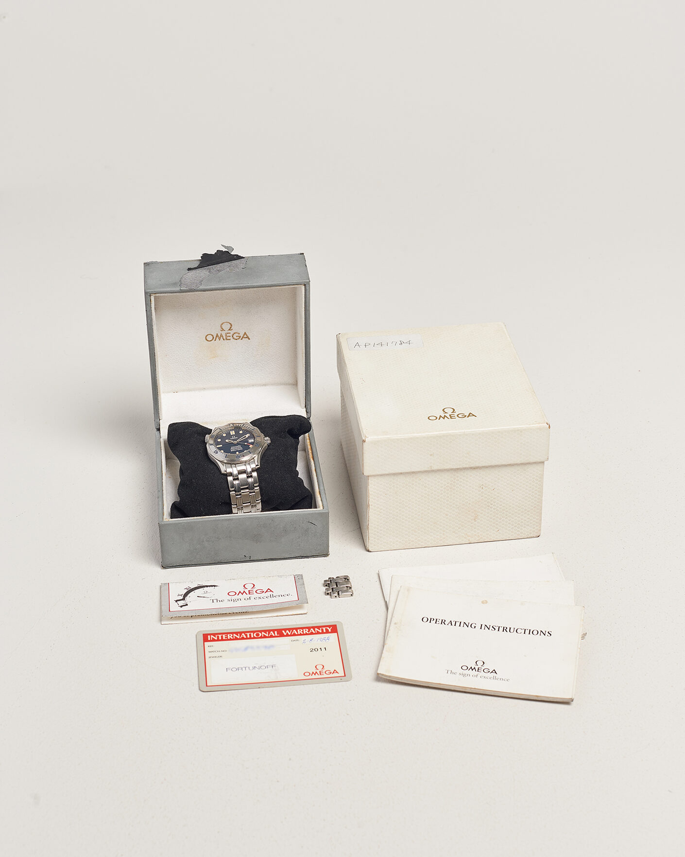 Heren | Pre-Owned & Vintage Watches | Omega Pre-Owned | Seamaster 300M SMP Midsize 