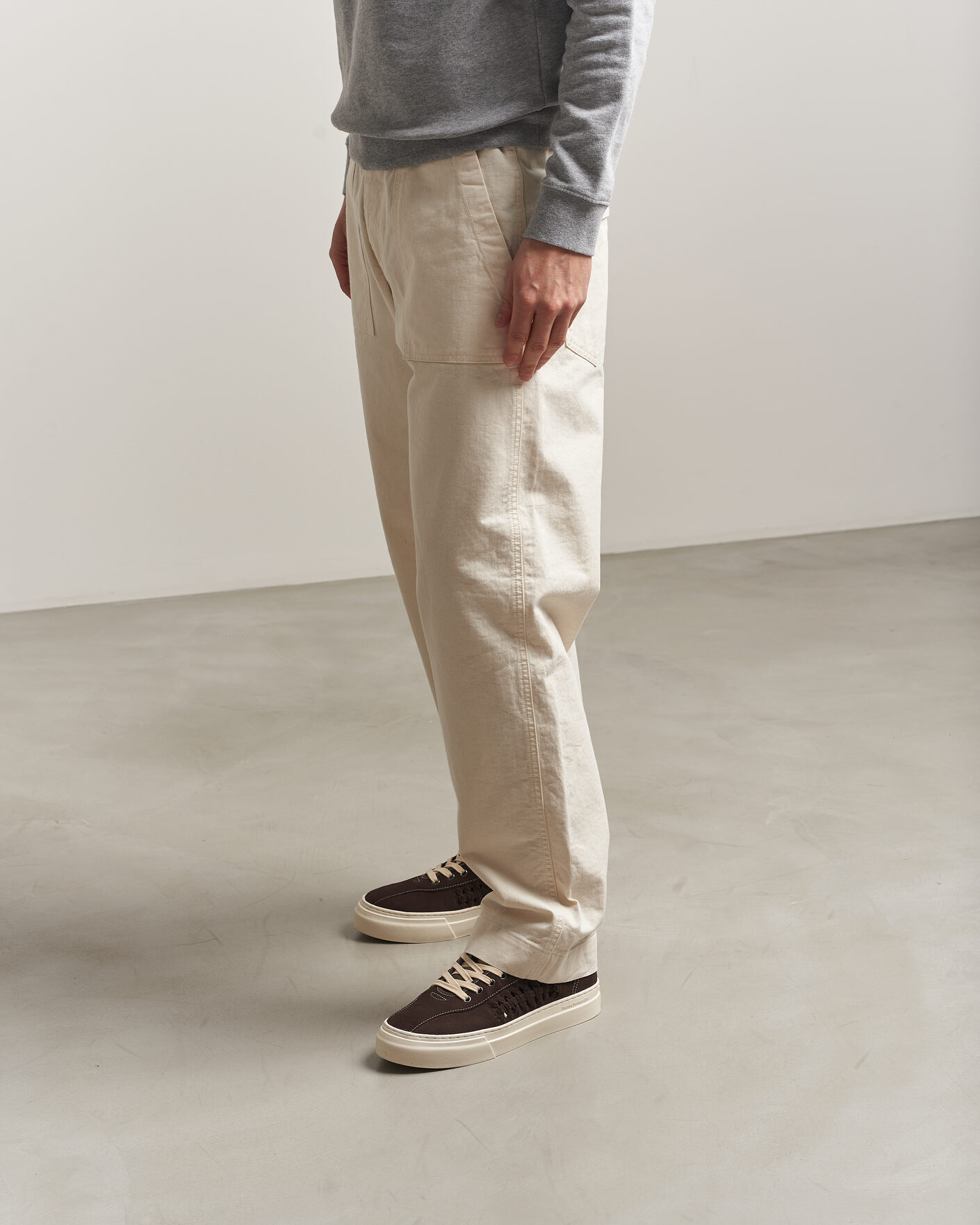 Heren | Sneakers | Stepney Workers Club | Dellow 02 Woven Suede Sneaker Dark Brown