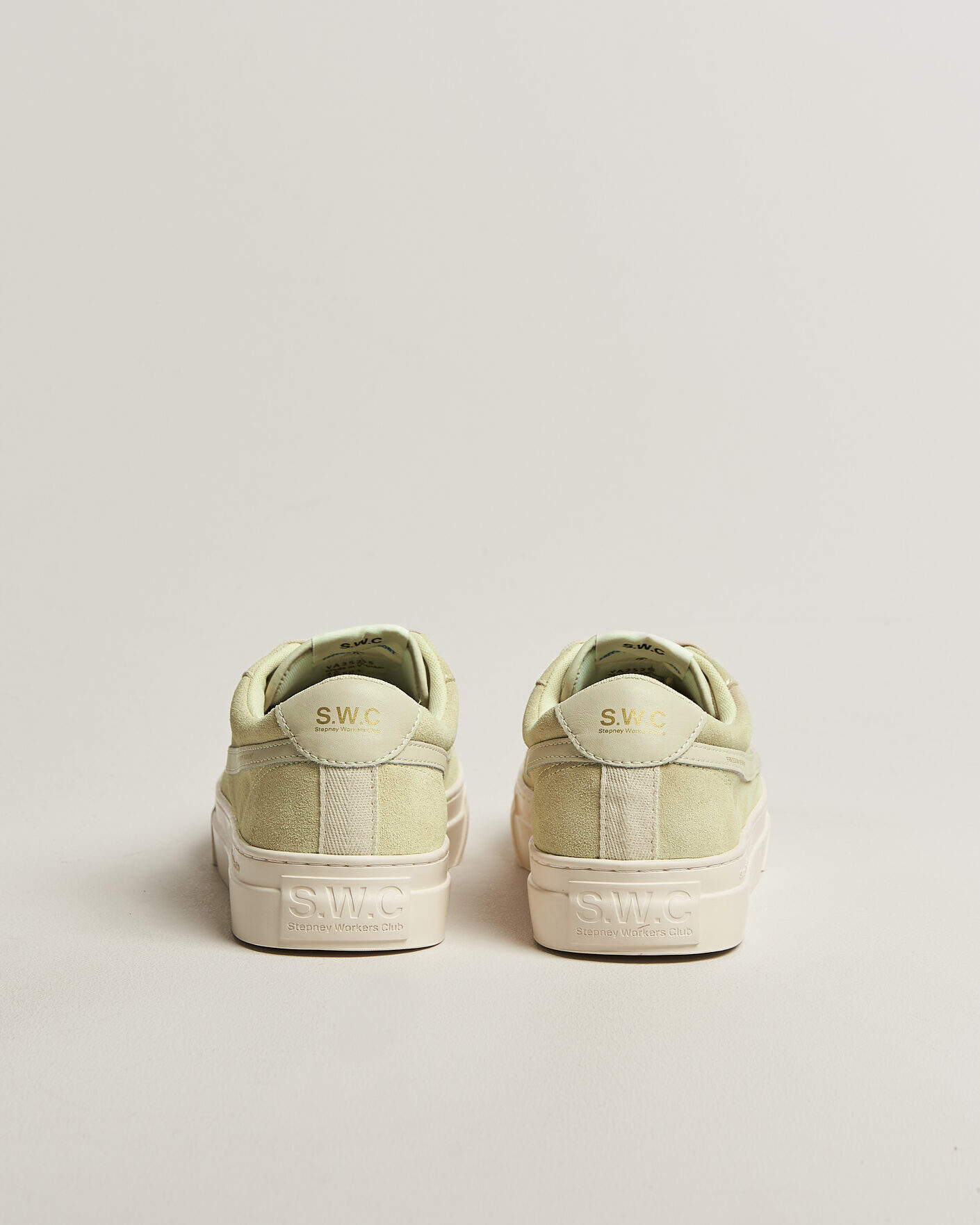 Heren | Sneakers | Stepney Workers Club | Dellow S-Strike Cupsole Suede Sneaker Oat
