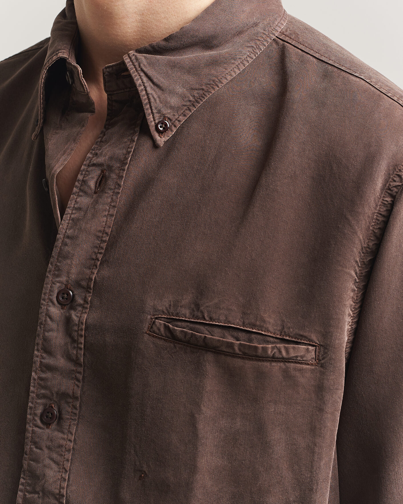 Heren | Overhemden | Filippa K | Zack Lyocell Shirt Dark Chocolate
