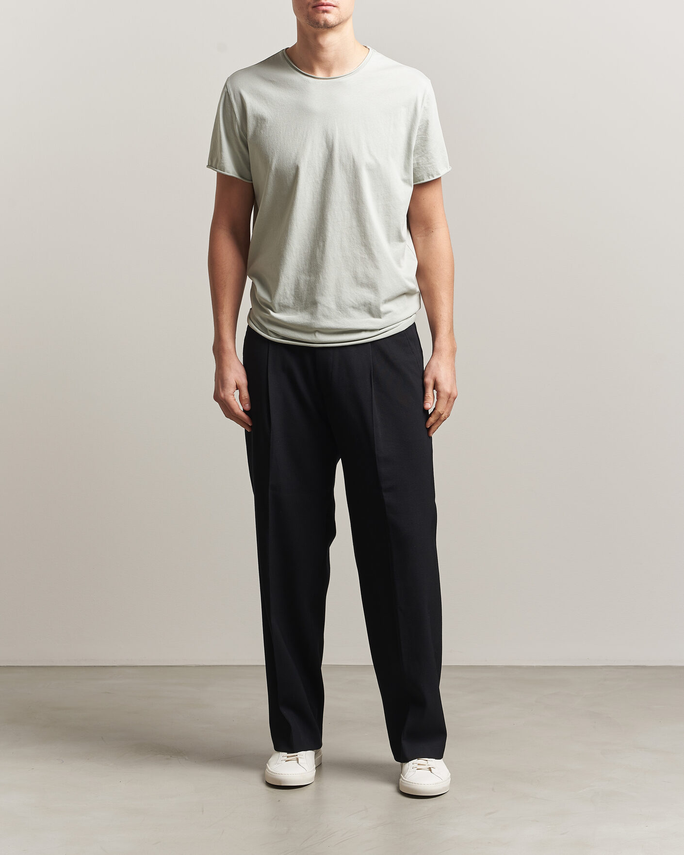 Heren | T-shirts | Filippa K | Roll Neck Crew Neck T-Shirt Silver Grey