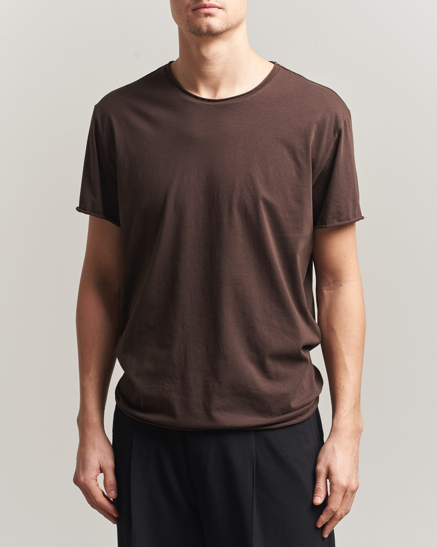 Heren | T-shirts | Filippa K | Roll Neck Crew Neck T-Shirt Dark Chocolate