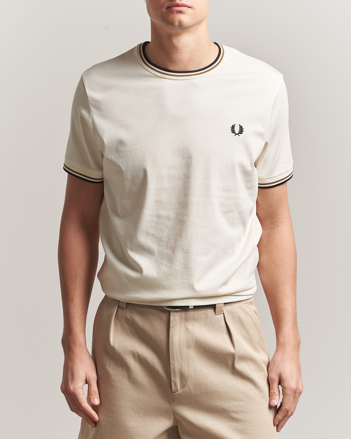 Heren | T-shirts | Fred Perry | Twin Tipped T-Shirt Ecru