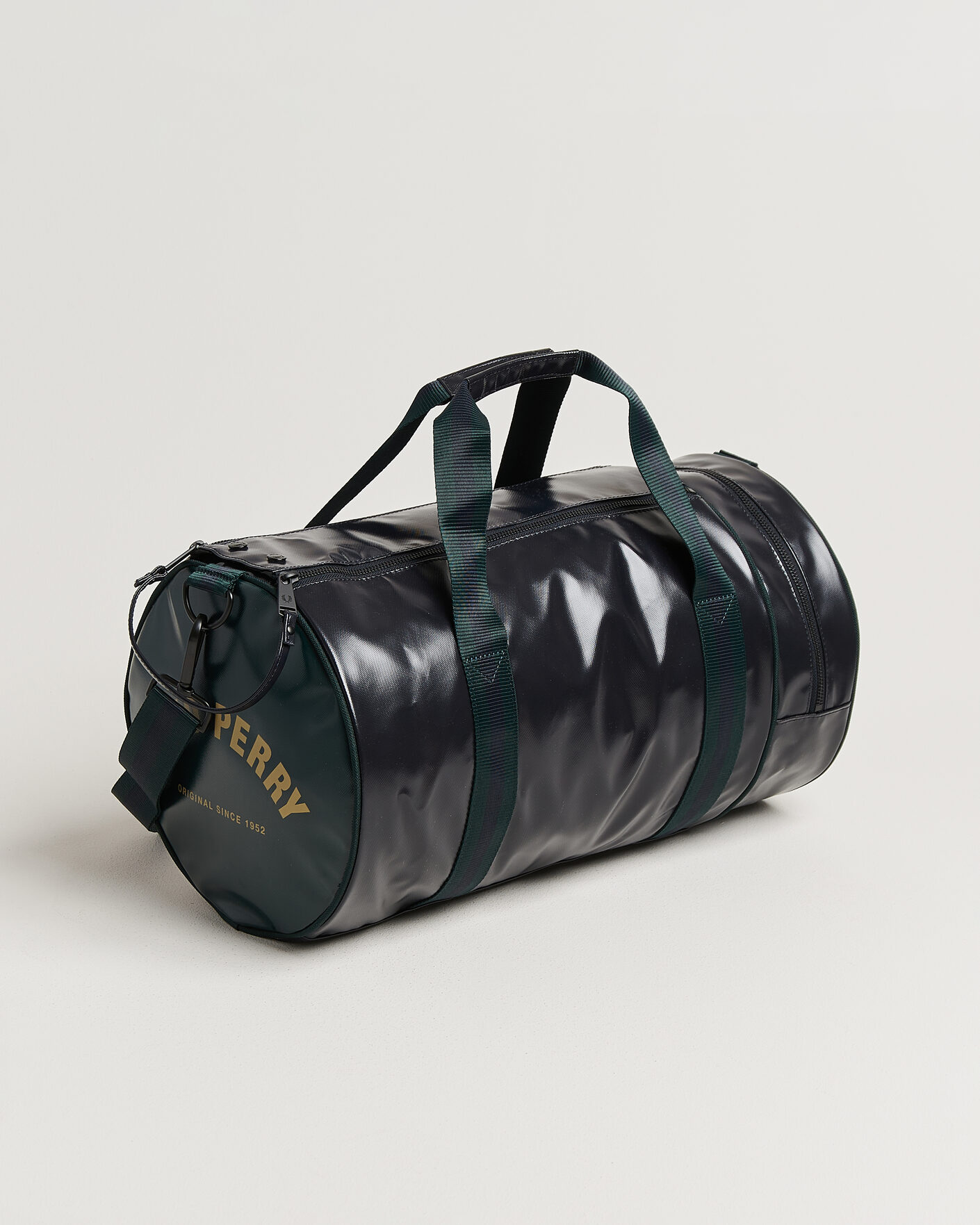 Heren | Tassen | Fred Perry | Classic Barrel Bag Navy/Grassroots Green