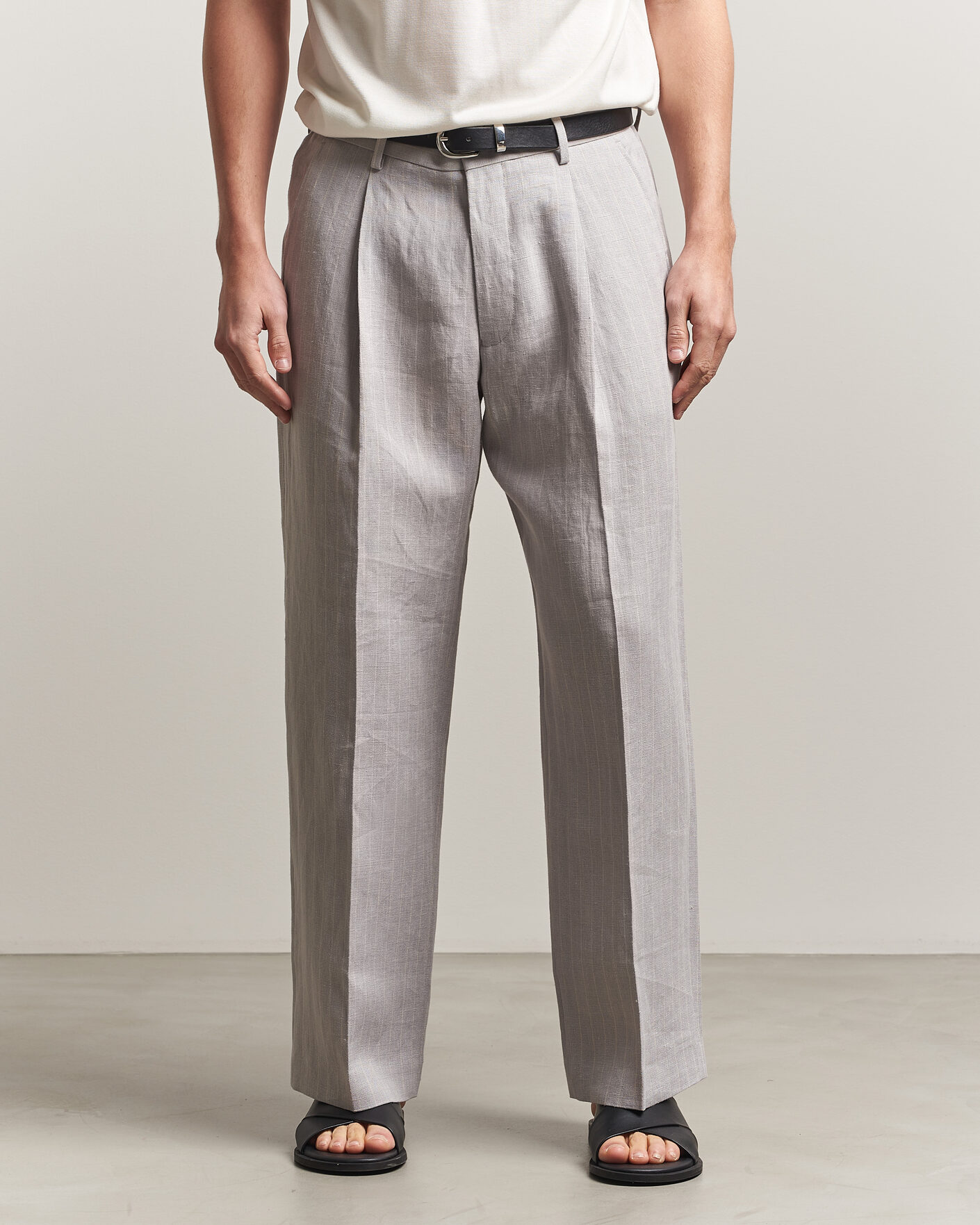 Heren | Broeken | NN07 | Kay Pinstriped Pleated Linen Trousers Grey