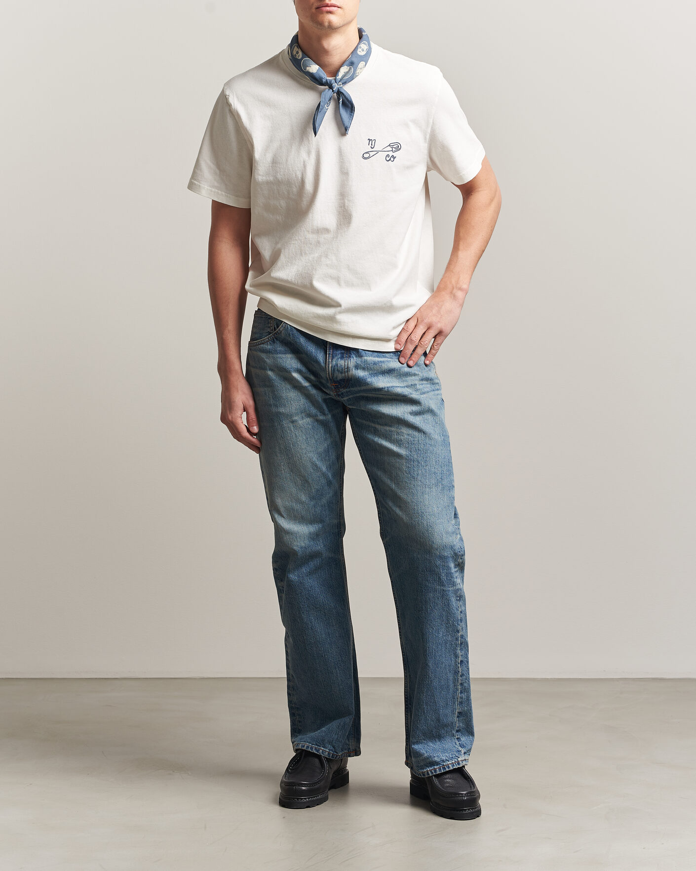 Heren | T-shirts | Nudie Jeans | Roy NJCO Pin T-Shirt Chalk White