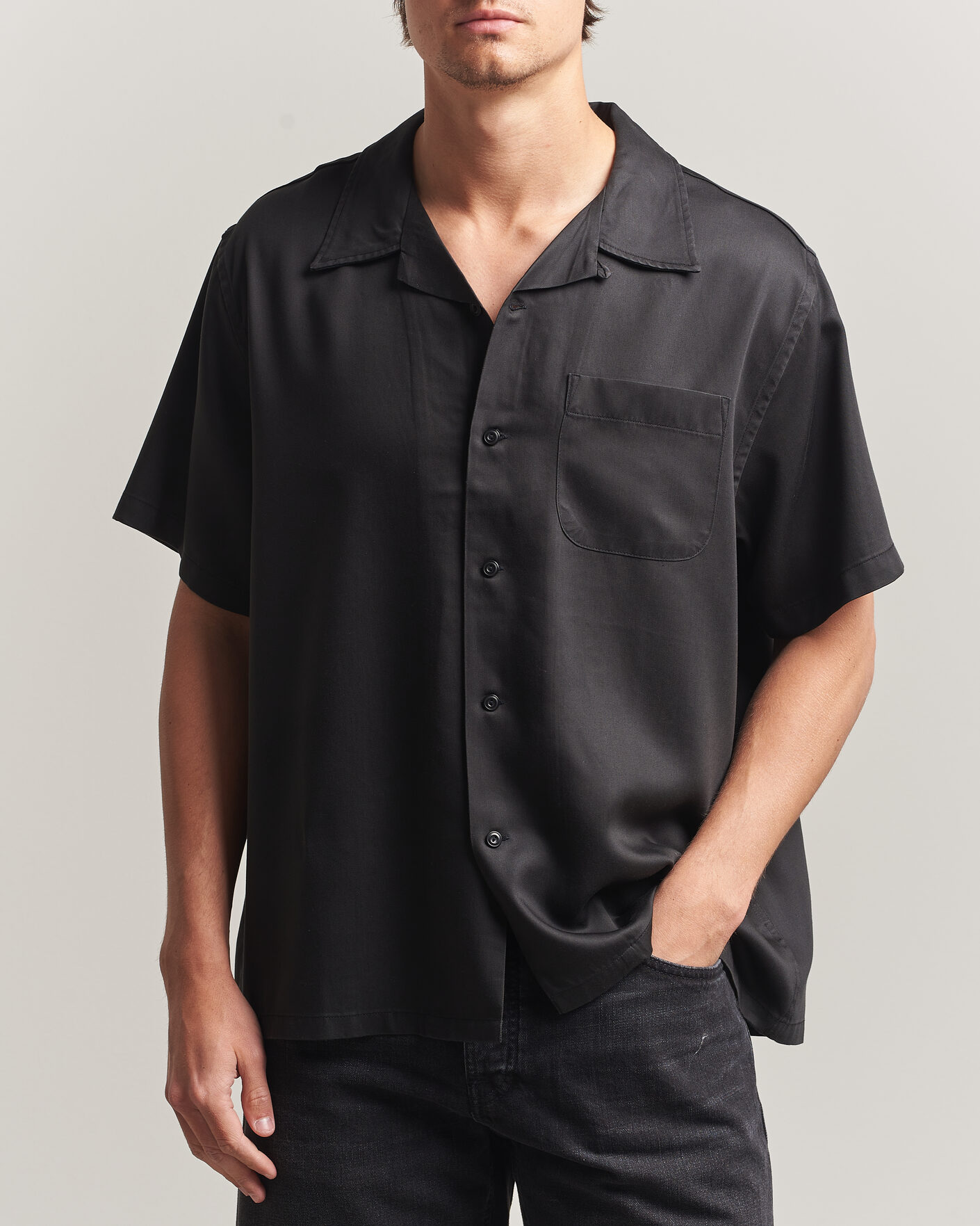 Heren | Overhemden | Nudie Jeans | Arthur Bowling Shirt Saftey Pi Black