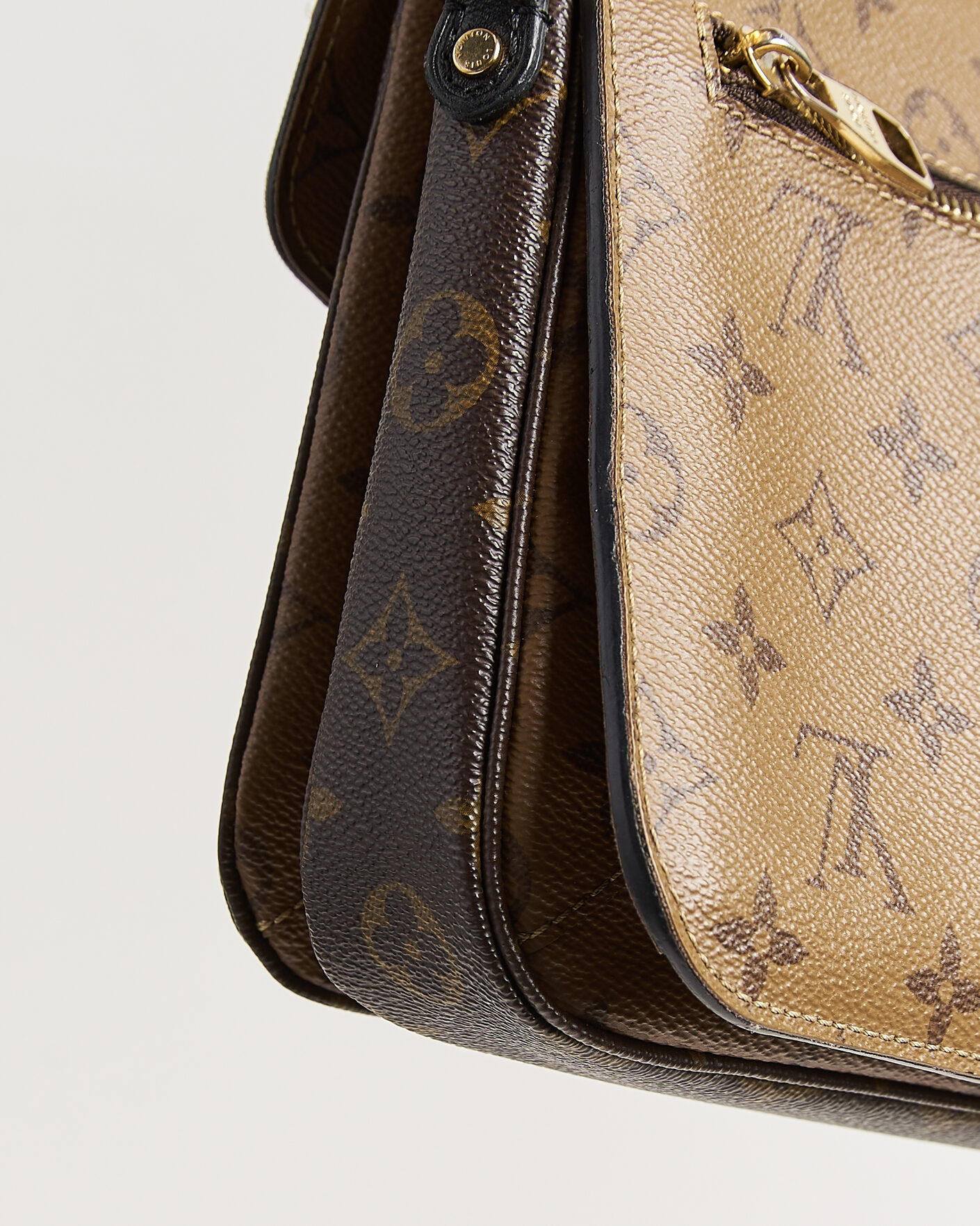 Heren | Pre-Owned & Vintage Bags | Louis Vuitton Pre-Owned | Pochette Métis Reverse Monogram