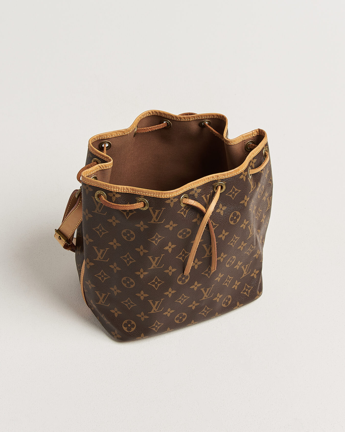 Heren | Pre-Owned & Vintage Bags | Louis Vuitton Pre-Owned | Petit Noé Monogram