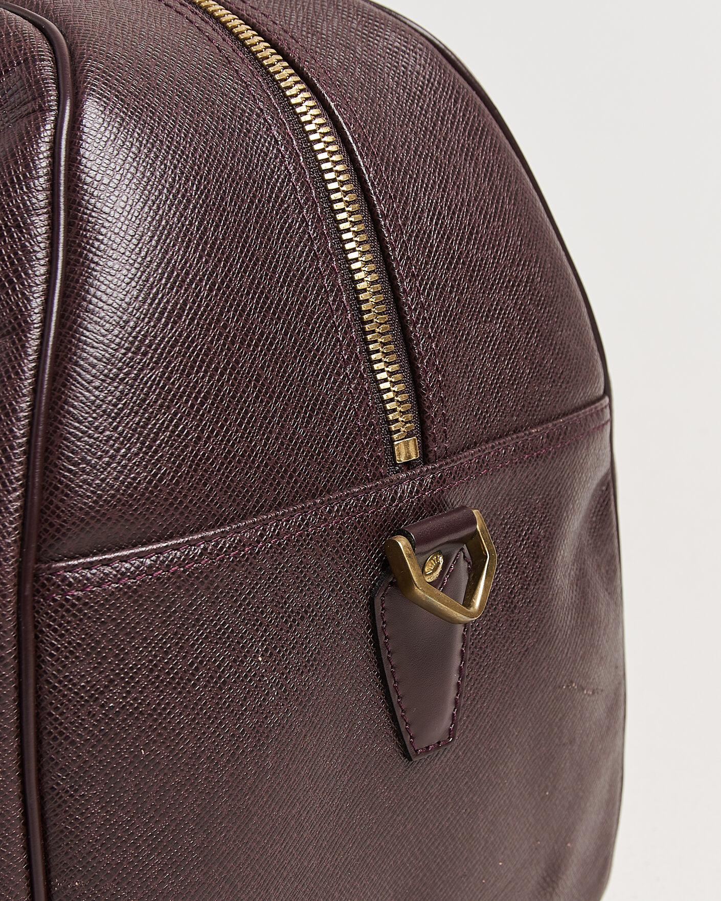 Heren | Pre-Owned & Vintage Bags | Louis Vuitton Pre-Owned | Taiga Kendall Weekend Bag PM Burgundy