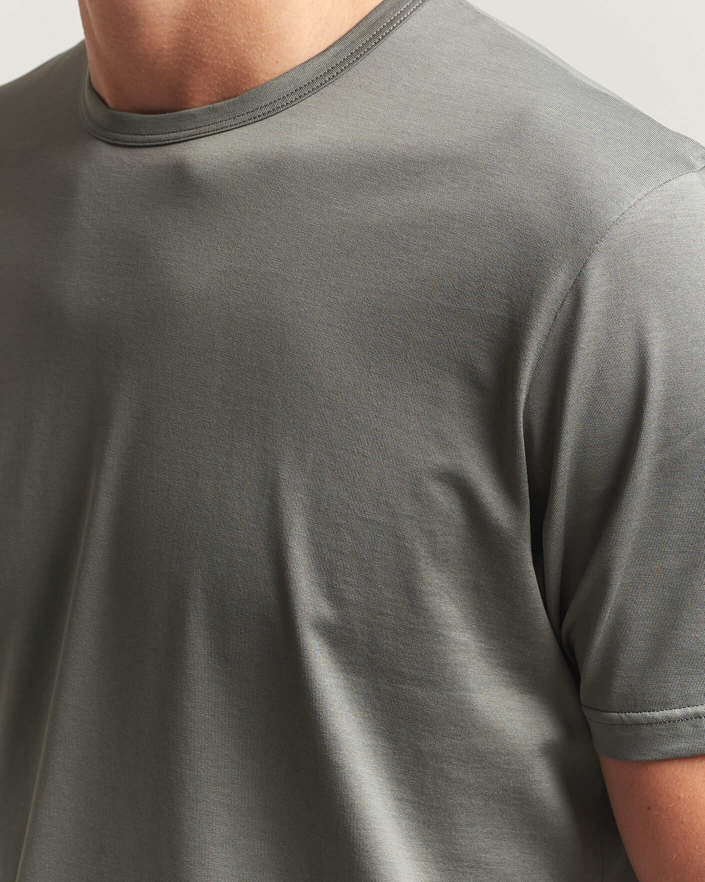 Heren | T-shirts | Sunspel | Crew Neck Q82 Cotton T-Shirt Fossil Grey