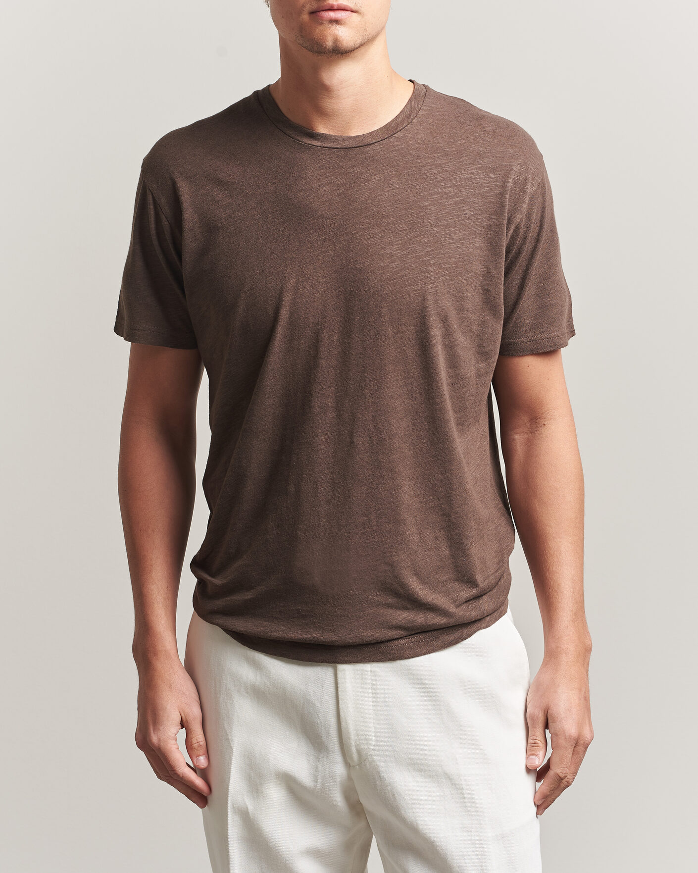 Heren | T-shirts | Sunspel | Pima Cotton/Linen T-Shirt Dark Walnut